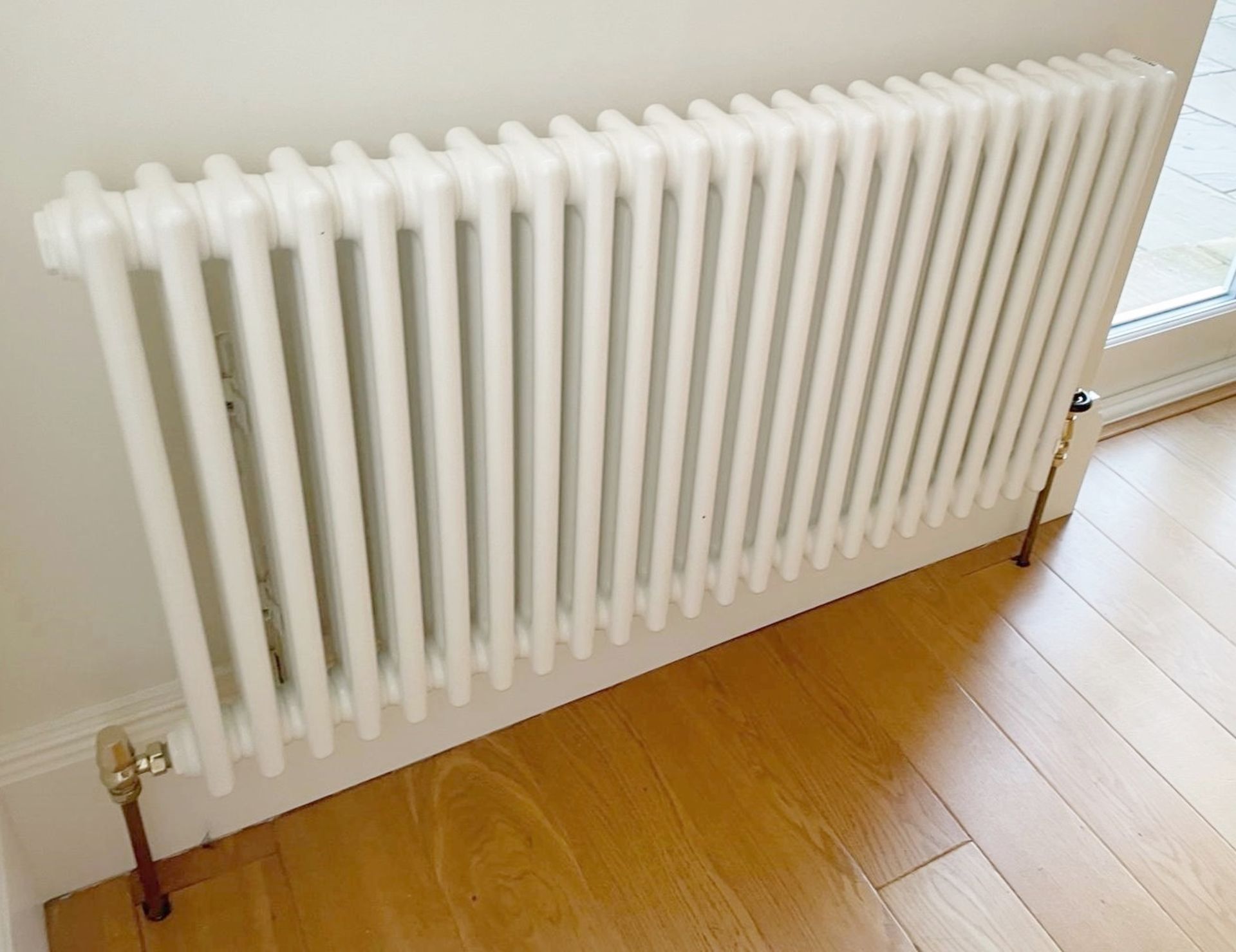 1 x ZEHNDER Traditional Tubular 3 Column Horizontal Radiator in White - Original Value £860.00 - Image 3 of 5