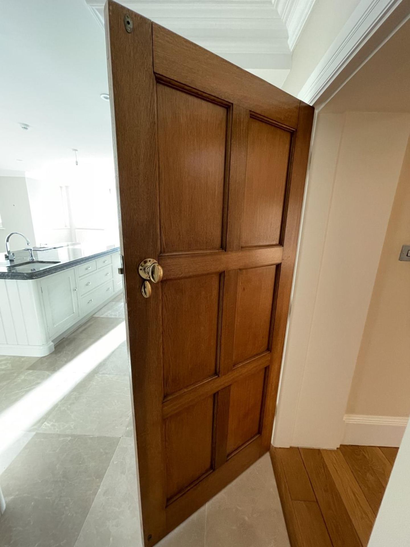 1 x Solid Wood Lockable Internal Door - Includes Handles and Hinges - Ref: PAN122 - NO VAT - Image 2 of 5