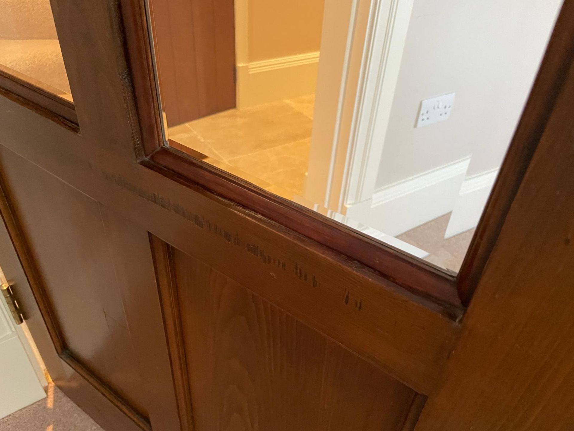 1 x Solid Wood Lockable Internal Door - Includes Handles and Hinges - Ref: PAN130 - NO VAT - Image 8 of 8