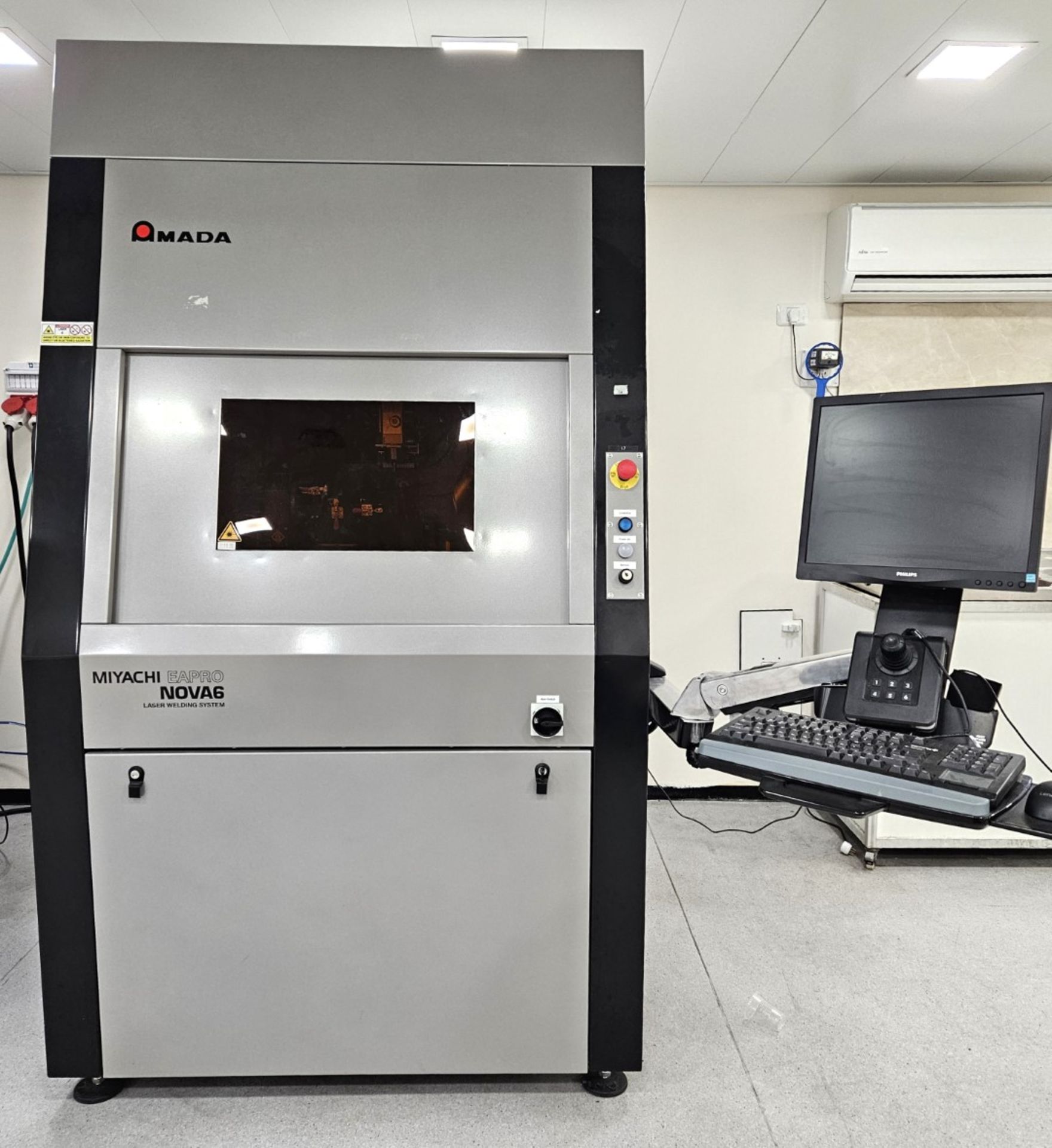 1 x Amada Miyachi Nova 6 Laser CNC Welding Workstation System - Type: 68M0106 - Year: 2019