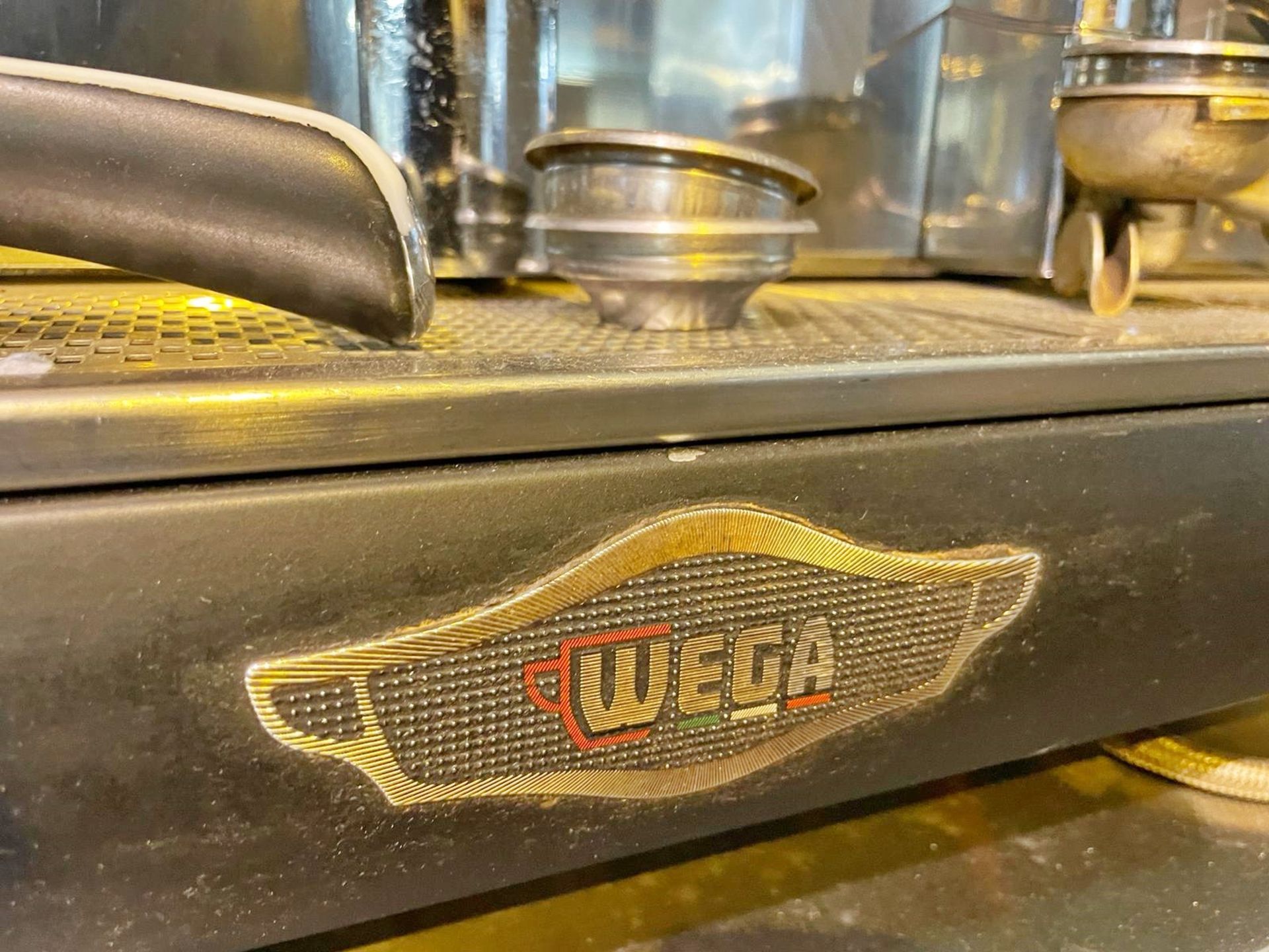 1 x Polaris Wega 3 Group Commercial Espresso Coffee Machine - Stainless Steel / Black Exterior - Image 10 of 11