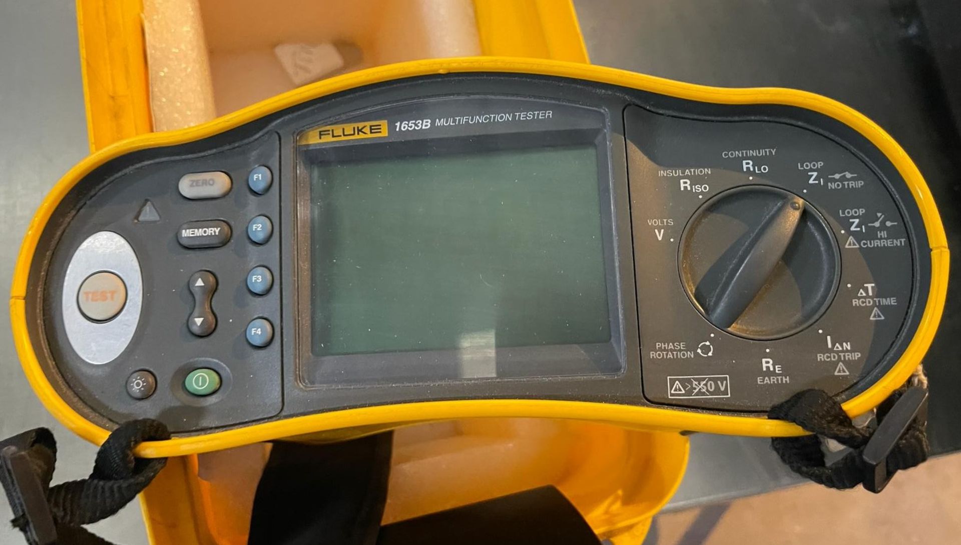 1 x Fluke 1653B Multifunction Tester - Includes Carry Case and Accessories - Image 4 of 12