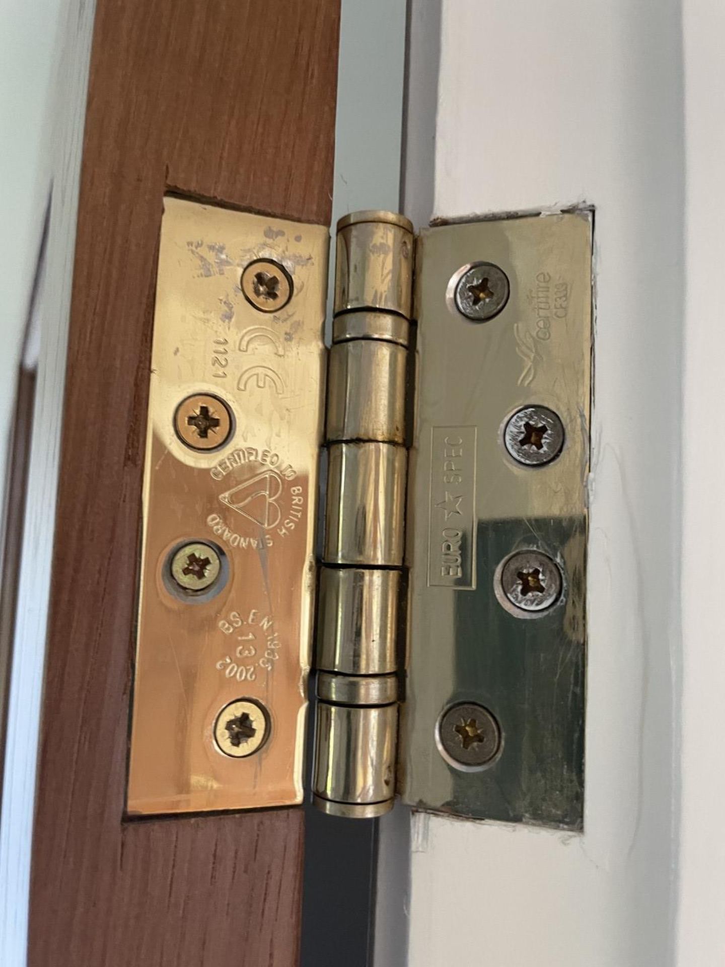 1 x Solid Oak Wooden Lockable Internal Door - Ref: PAN201 / INHLWY - CL896 - NO VAT - Image 7 of 10