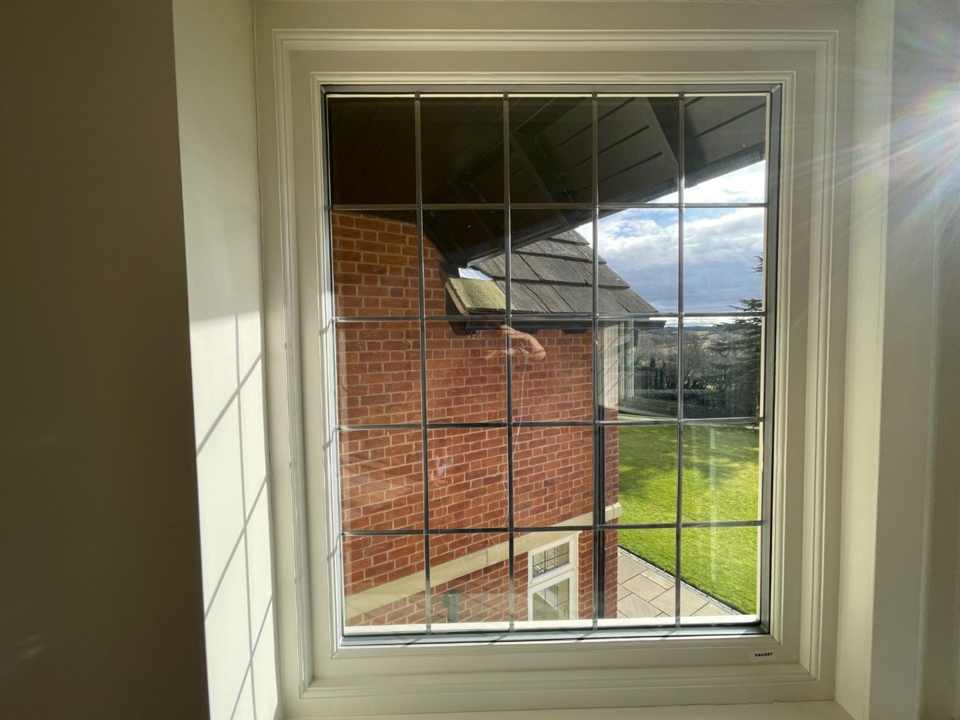 1 x Hardwood Timber Double Glazed Leaded Window Frame - Ref: PAN241 / BED 2- CL896 - NO VAT ON THE - Image 3 of 3