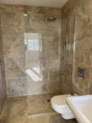 1 x AXOR Premium Shower and Enclosure - Ref: PAN274 / Bed2bth - CL896 - NO VAT ON THE HAMMER -