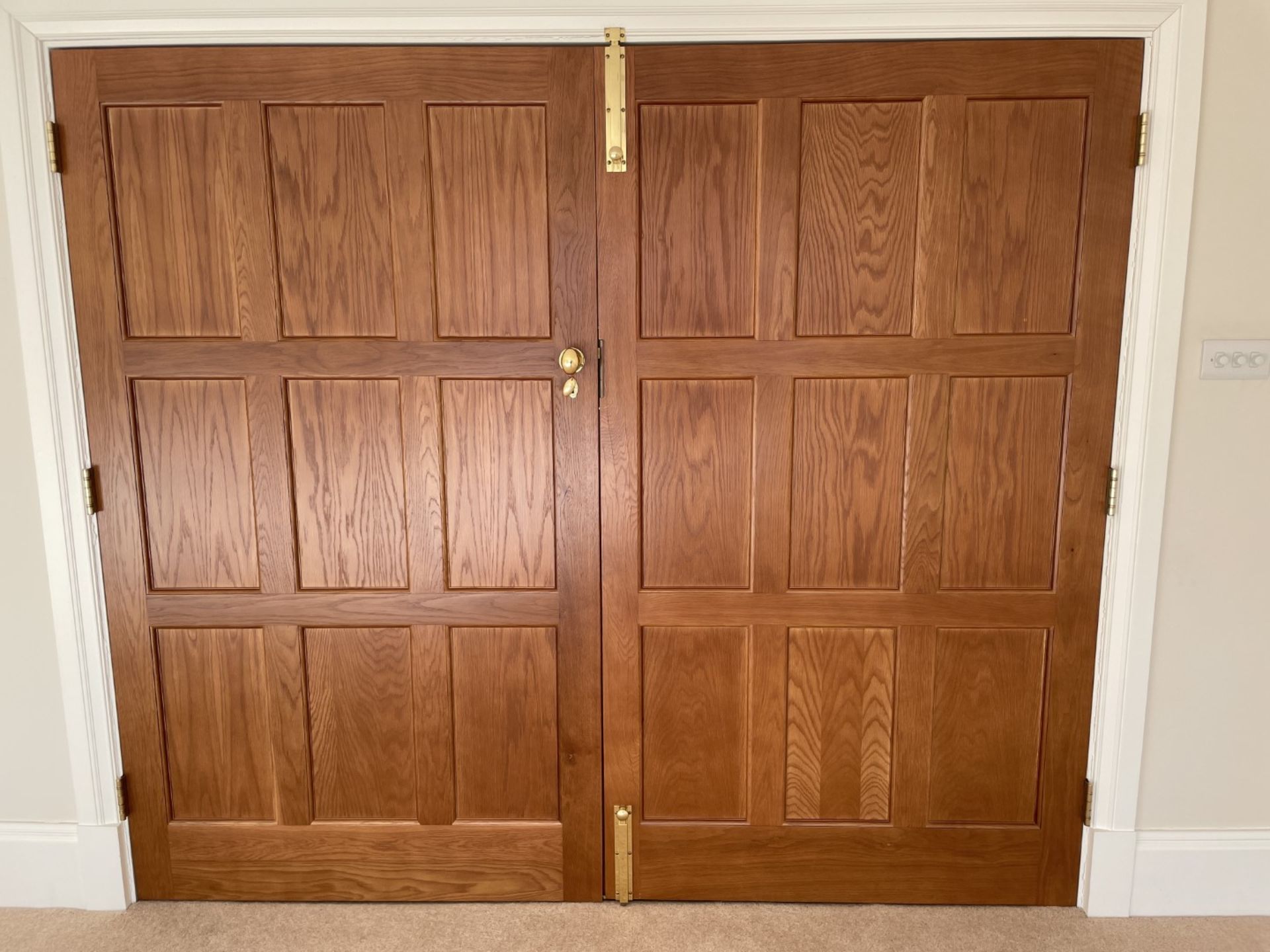 1 x Set of Stately Solid Wood Double Doors - Image 17 of 21