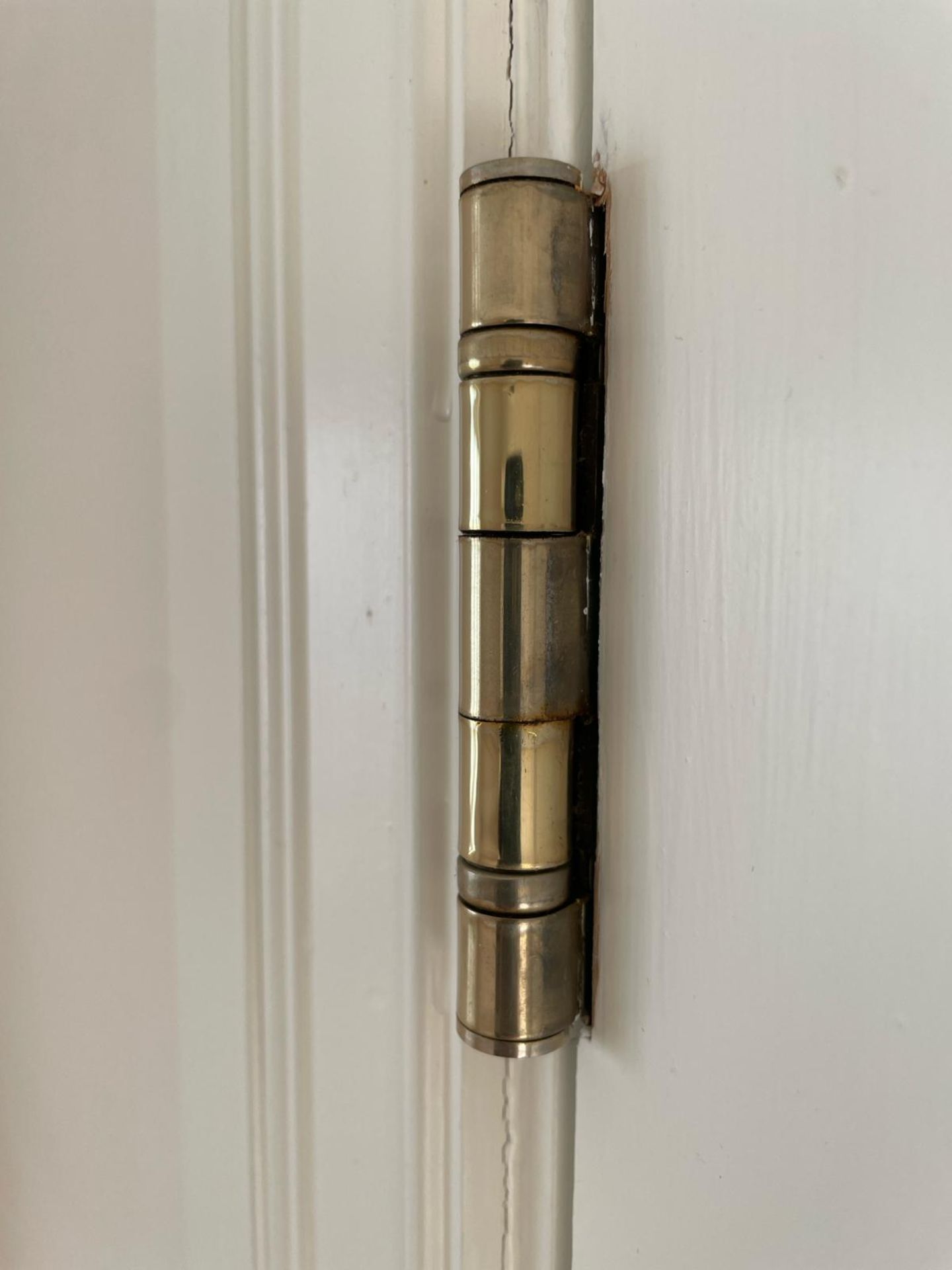 1 x Solid Wood Painted Internal Door, White - Image 5 of 11