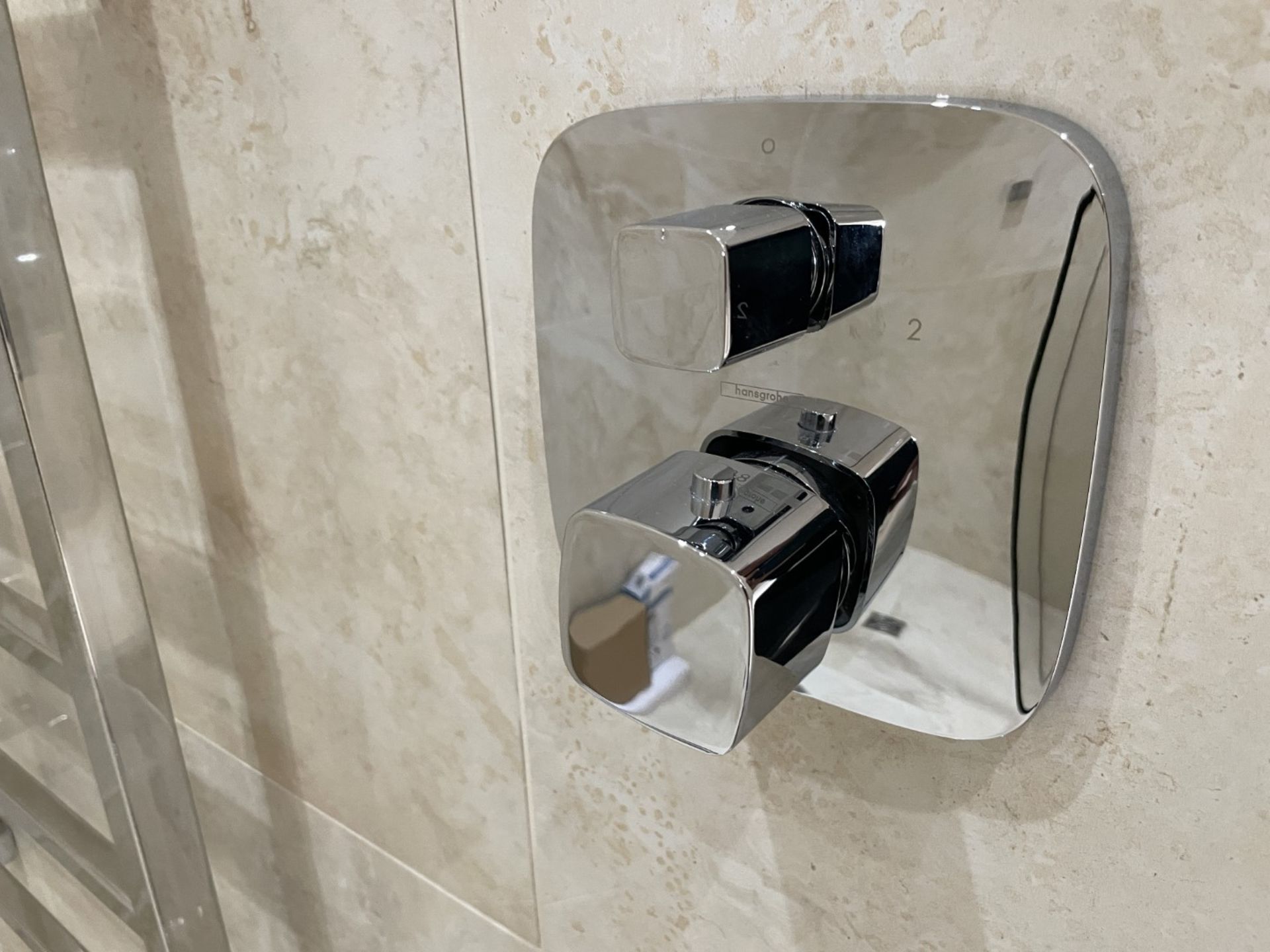 1 x Premium Shower and Enclosure + Hansgrove Controls and Thermostat - Ref: PAN232 - CL896 - NO - Image 15 of 21