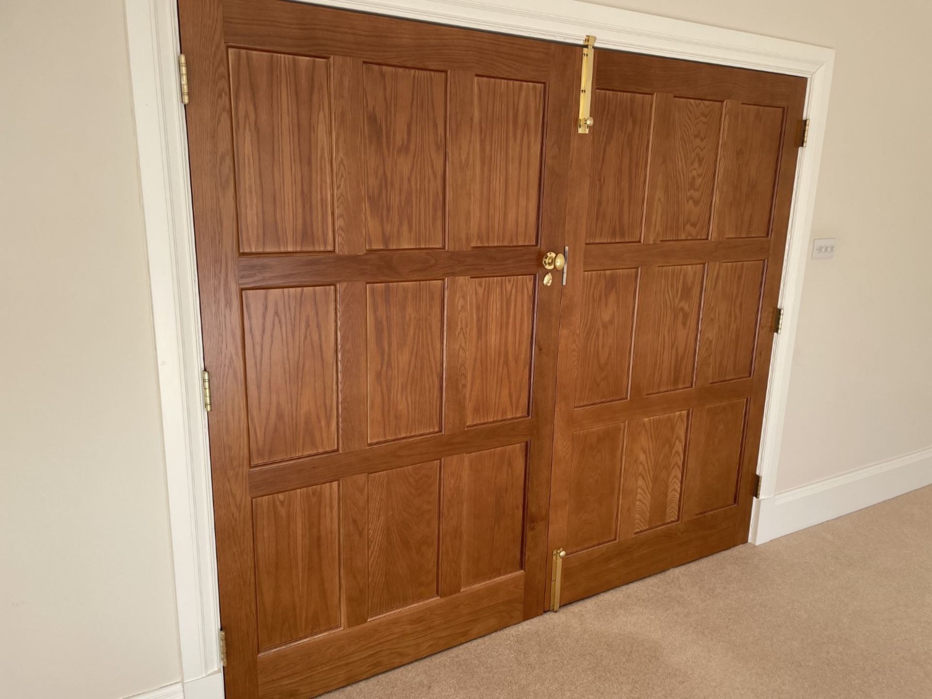 1 x Set of Stately Solid Wood Double Doors - Image 18 of 21
