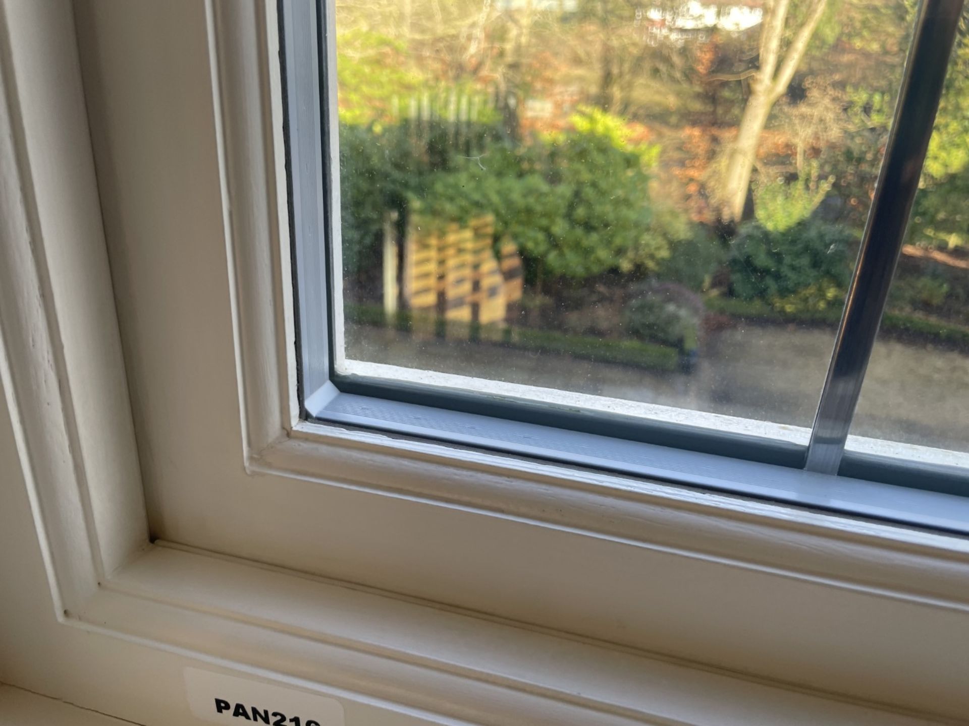 1 x Hardwood Timber Double Glazed & Leaded Window Frame - Ref: PAN216 - CL896 - NO VAT ON THE HAMMER - Image 4 of 8