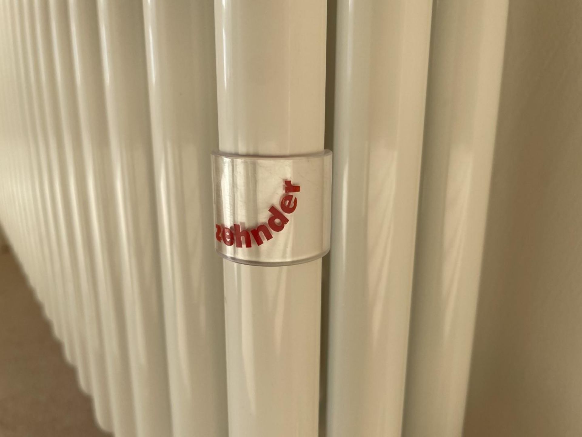 1 x ZEHNDER Traditional Tubular 3 Column Horizontal Radiator in White - Original Value £1,080 - Image 2 of 6