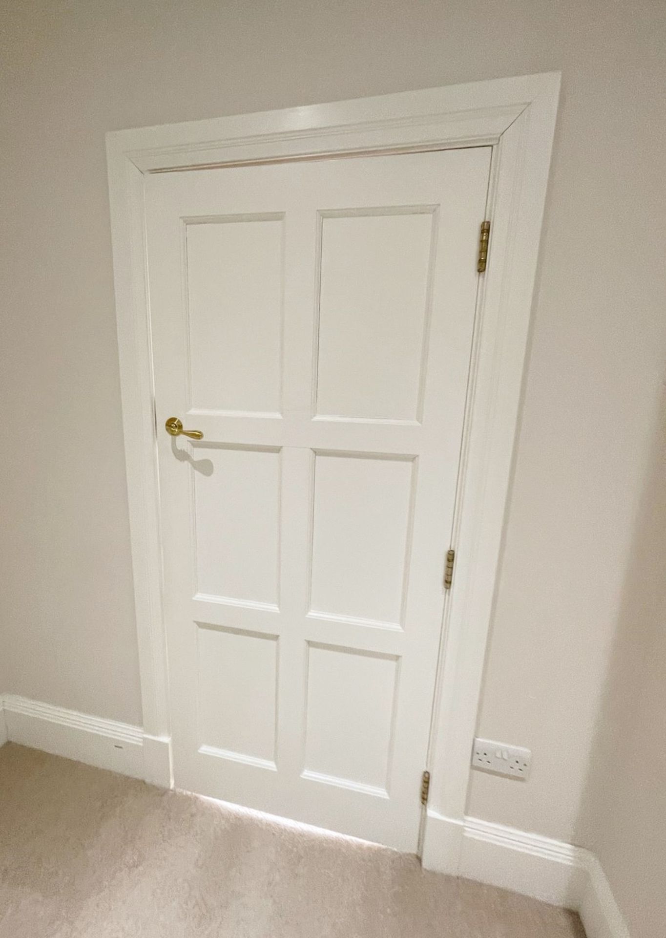 1 x Solid Wood Lockable Painted Internal Door in White - Includes Handles and Hinges - Image 2 of 10