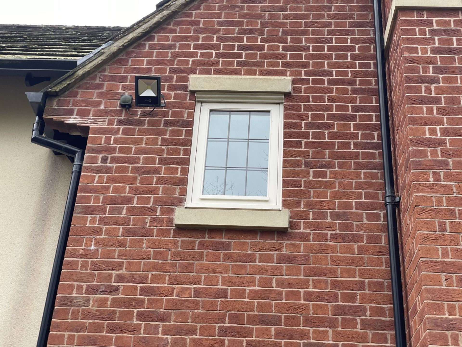 1 x Hardwood Timber Double Glazed & Leaded Window Frame - Ref: PAN216 - CL896 - NO VAT ON THE HAMMER - Image 2 of 8