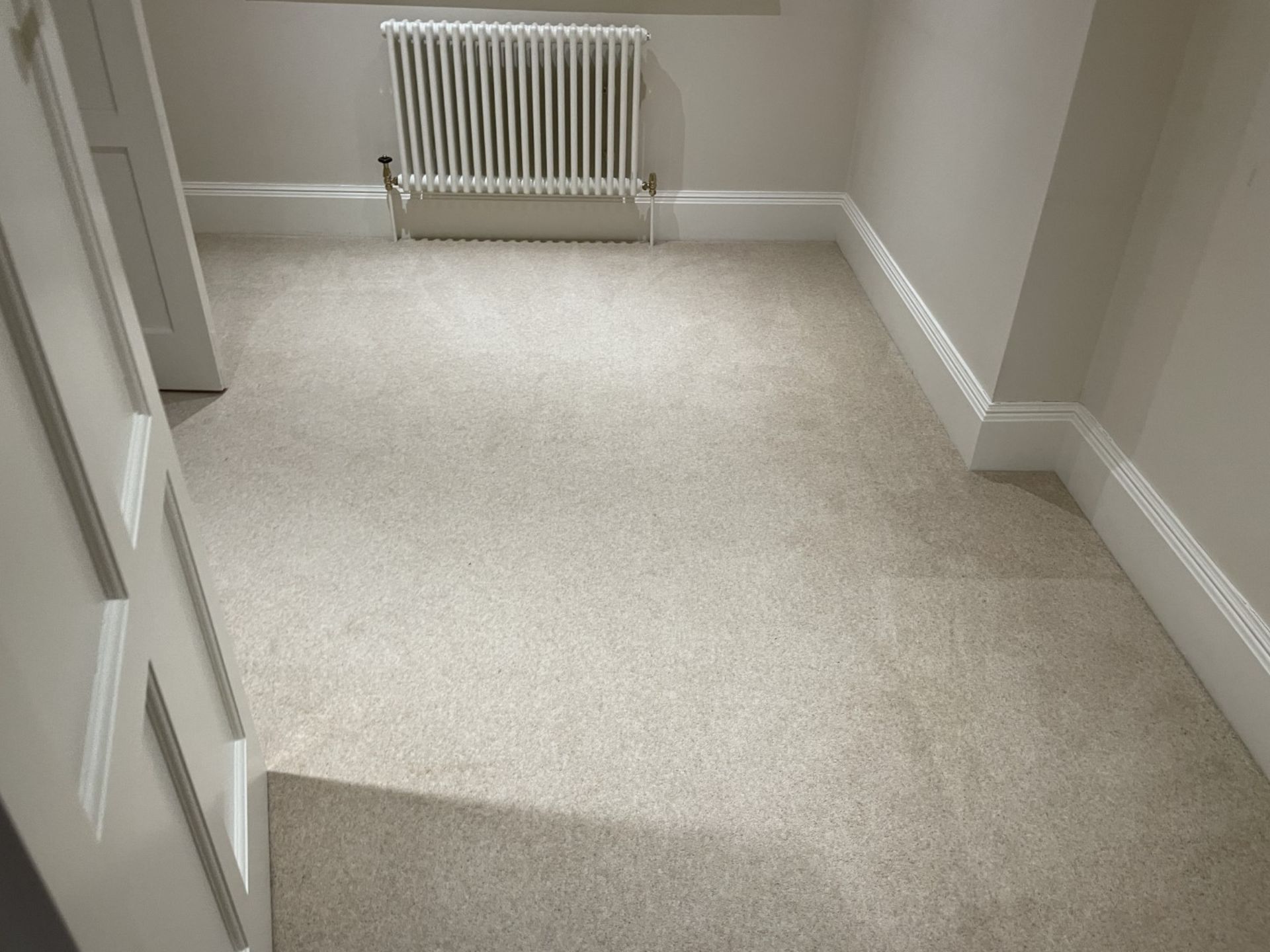 1 x Luxury Wool Bedroom + Dressing Room Carpets in a Neutral Tone with Premium Underlay
