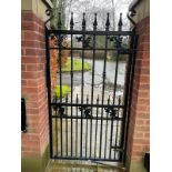 1 x Electric Ornate Metal Side Entrance Security Gate - Ref: PAN180 / UP11 - NO VAT ON THE HAMMER