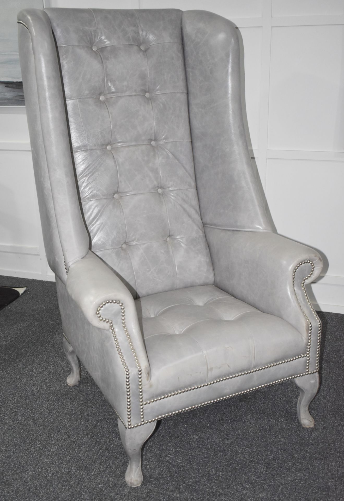 1 x Buttoned Leather Upholsteterd High-back Armchair in Light Grey - Luxury Furniture Showroom