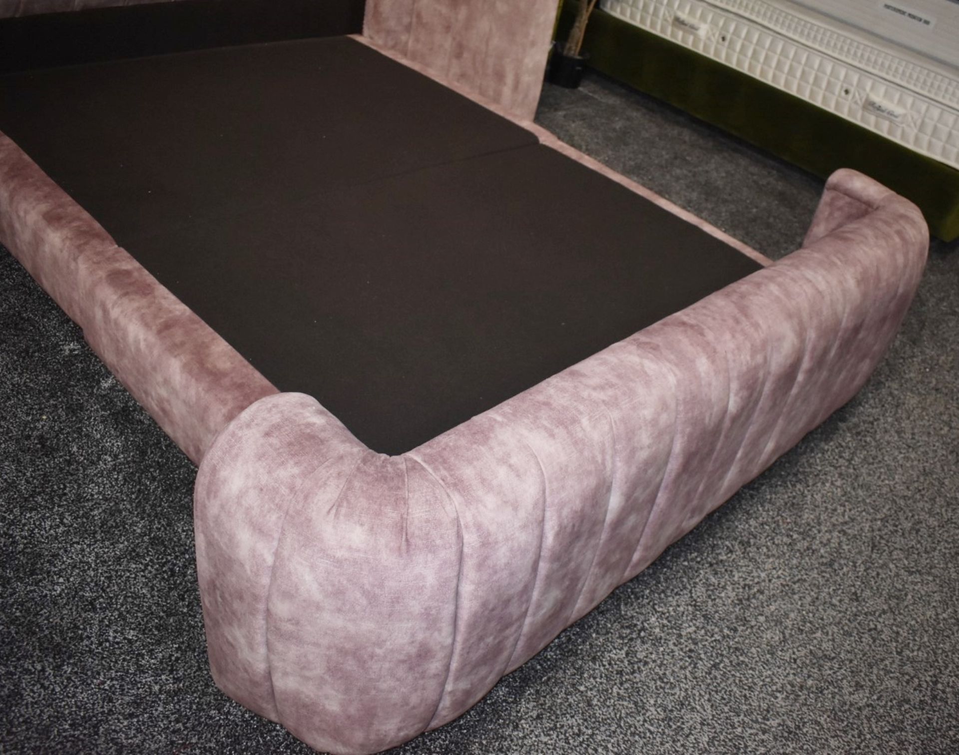 1 x Kingsize Bedframe, Richly Upholstered in a Premium Pink Chenille - Luxury Furniture Showroom - Image 4 of 5