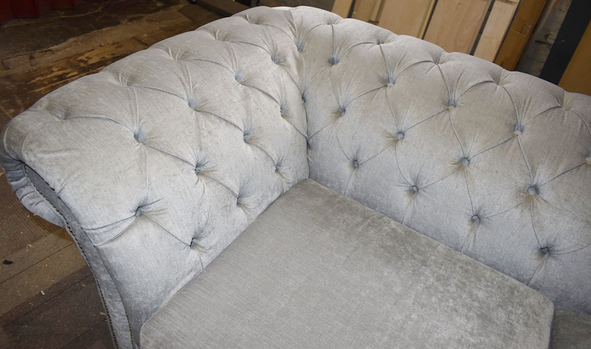 1 x Chesterfield-style Velvet Upholstered Sofa, on Castors, 2.2-Metres Wide  - Luxury Furniture - Image 3 of 14
