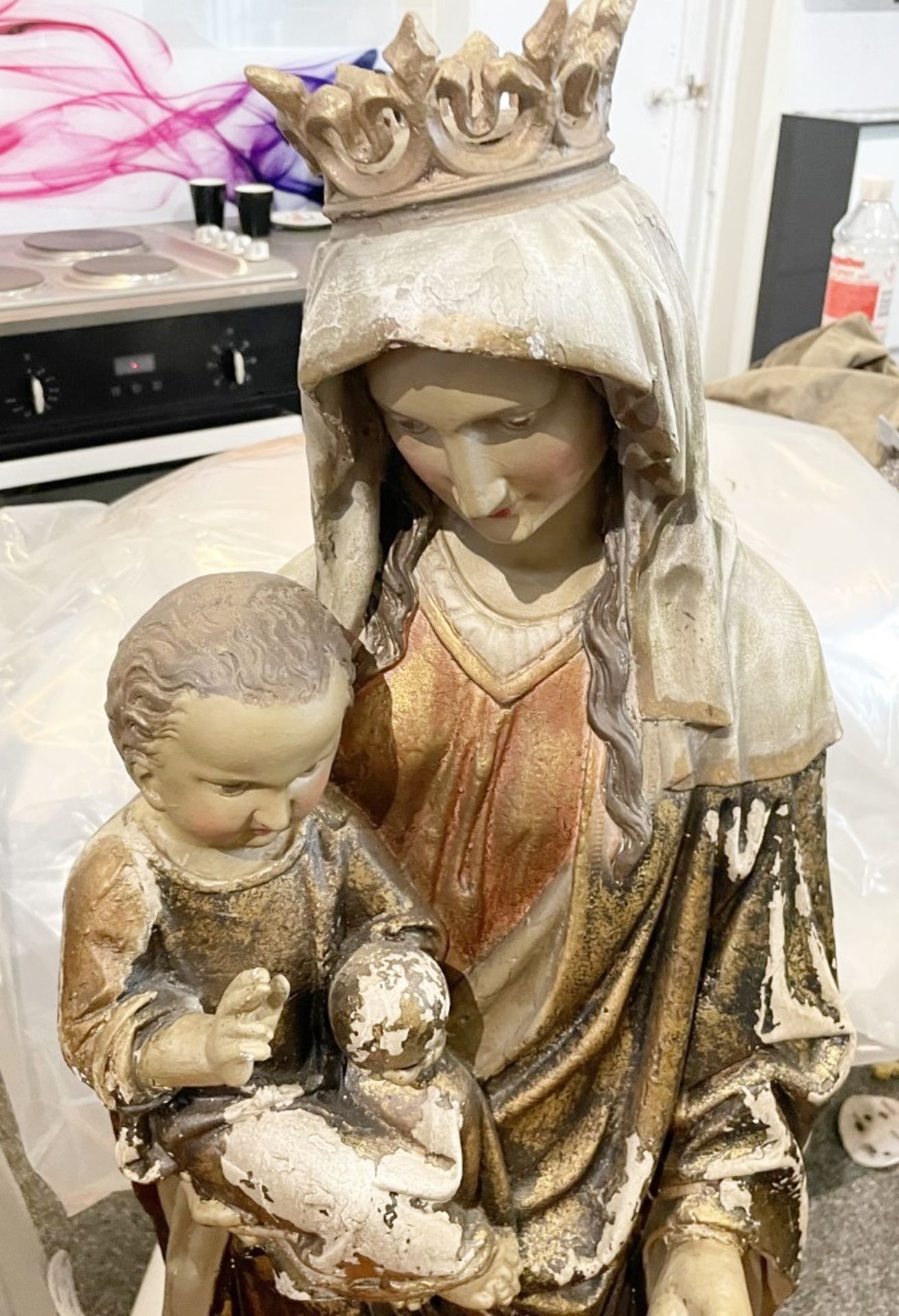 1 x Large Statue of Mary and Baby Jesus - Recently Removed from a Luxury Furniture Retailer - Ref: D - Image 3 of 5