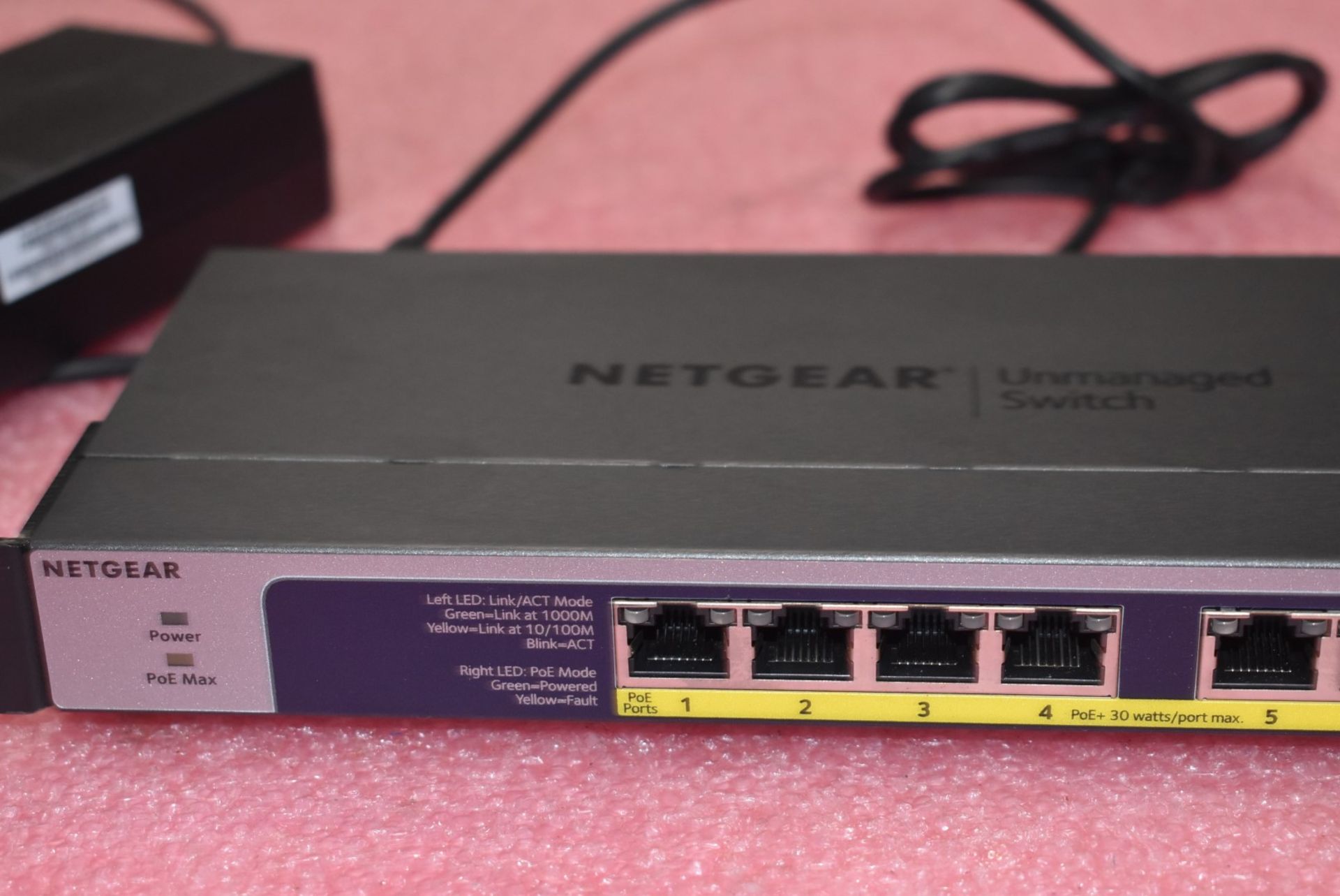 1 x NETGEAR GS108PP ProSAFE FlexPoE 8-Port Unmanaged Rackmount Gigabit PoE+ Switch - Image 3 of 5