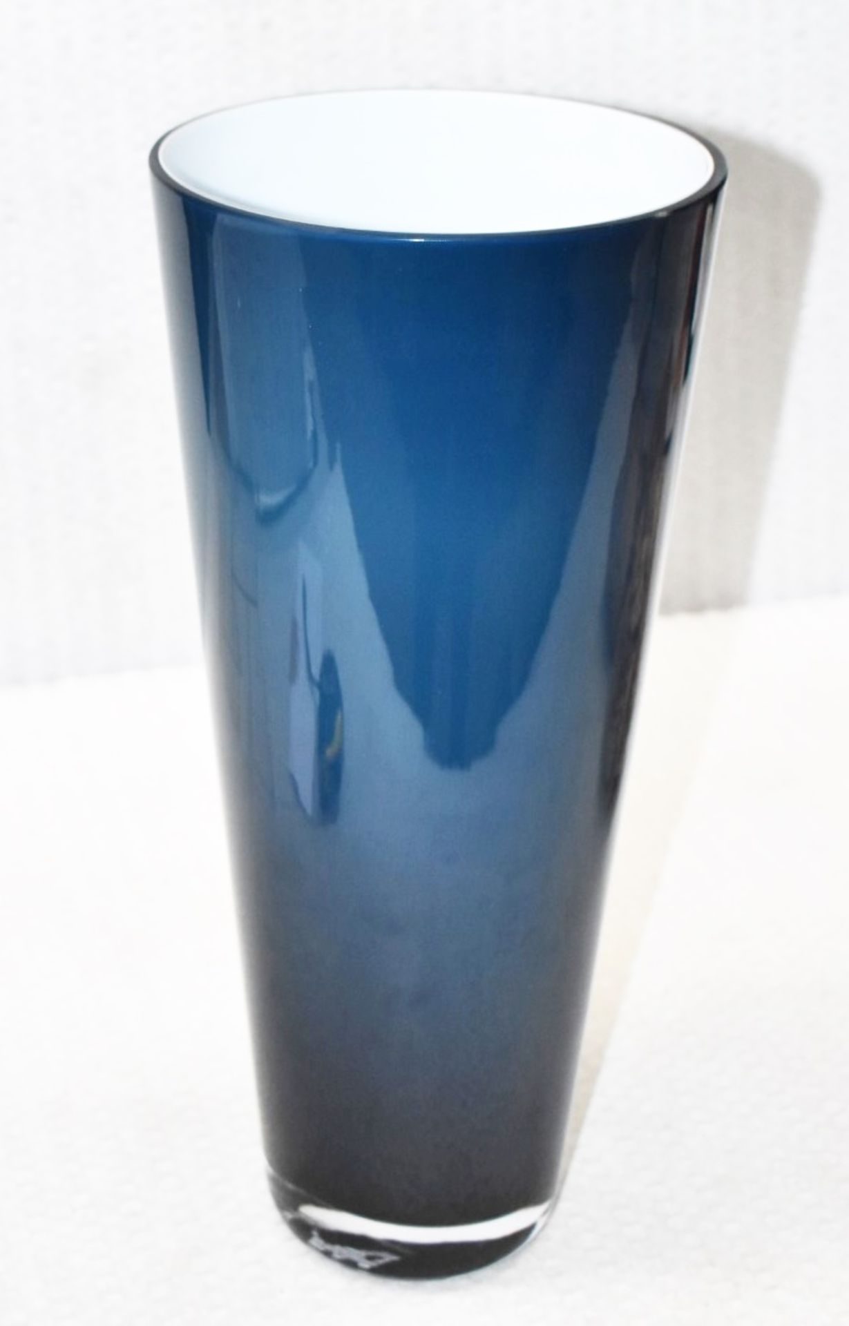 1 x VILLEROY & BOCH 'Verso' Mouth-blown Glass Vase Midnight Sky (38cm) - Original Price £99.99 - Image 3 of 5