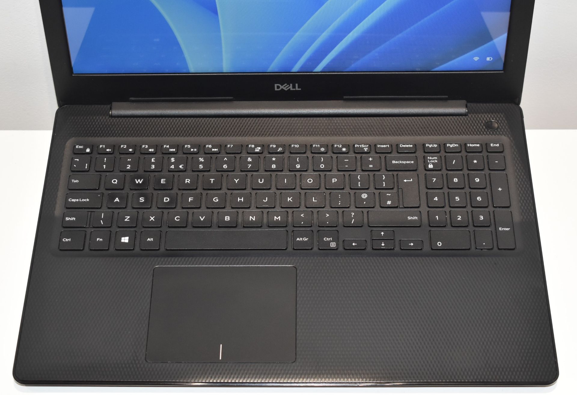 1 x Dell Inspiron 3583 15.6 Inch Touch Screen Laptop - Features an Intel i5-8265u Processor, 240GB - Image 2 of 12