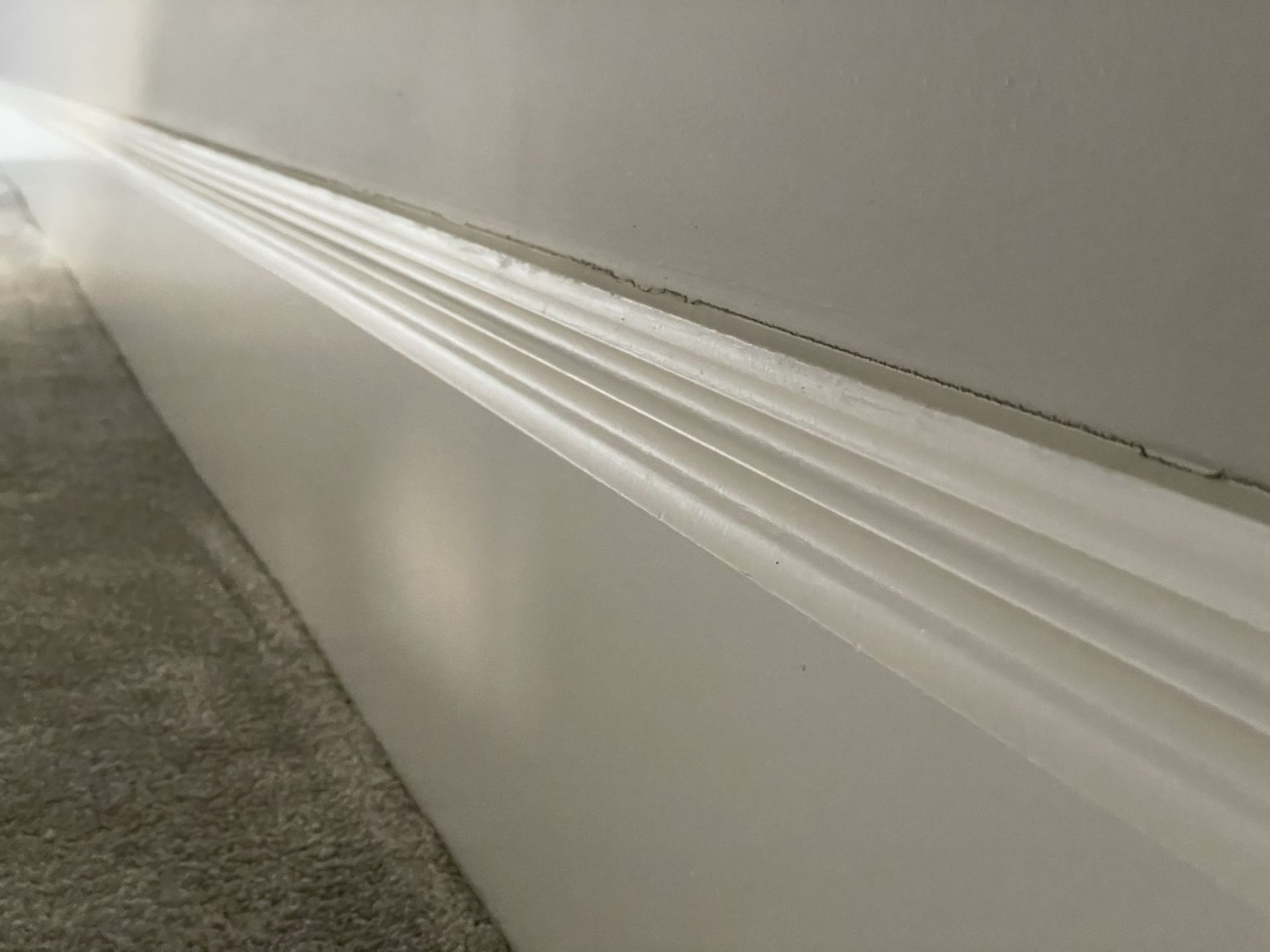 Approximately 10-Metres of Painted Timber Wooden Skirting Boards, In White - Ref: PAN210 - CL896 - - Image 7 of 9