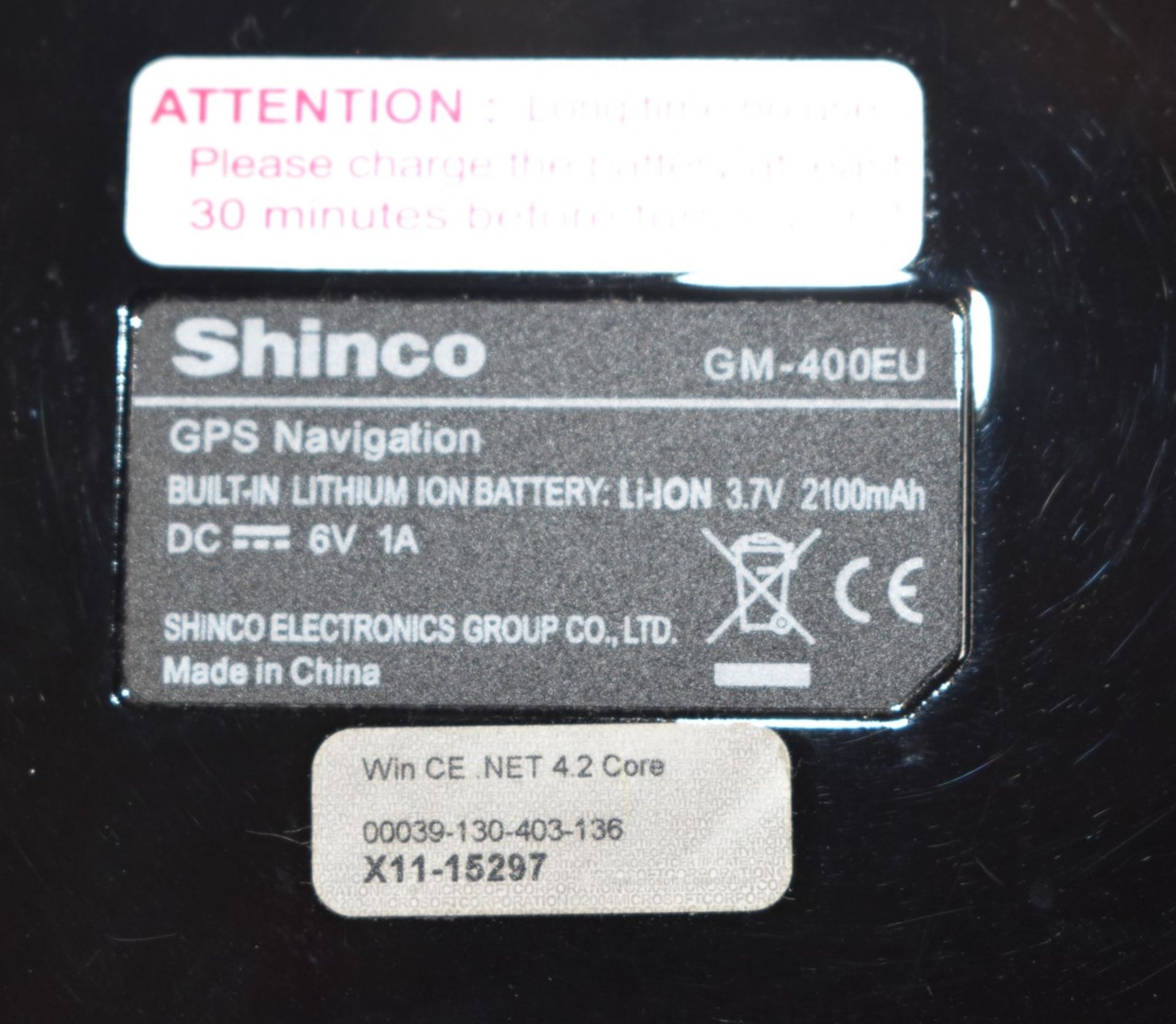 1 x Shinco GM400EU Sat Nav With Case and Accessories - Image 6 of 6