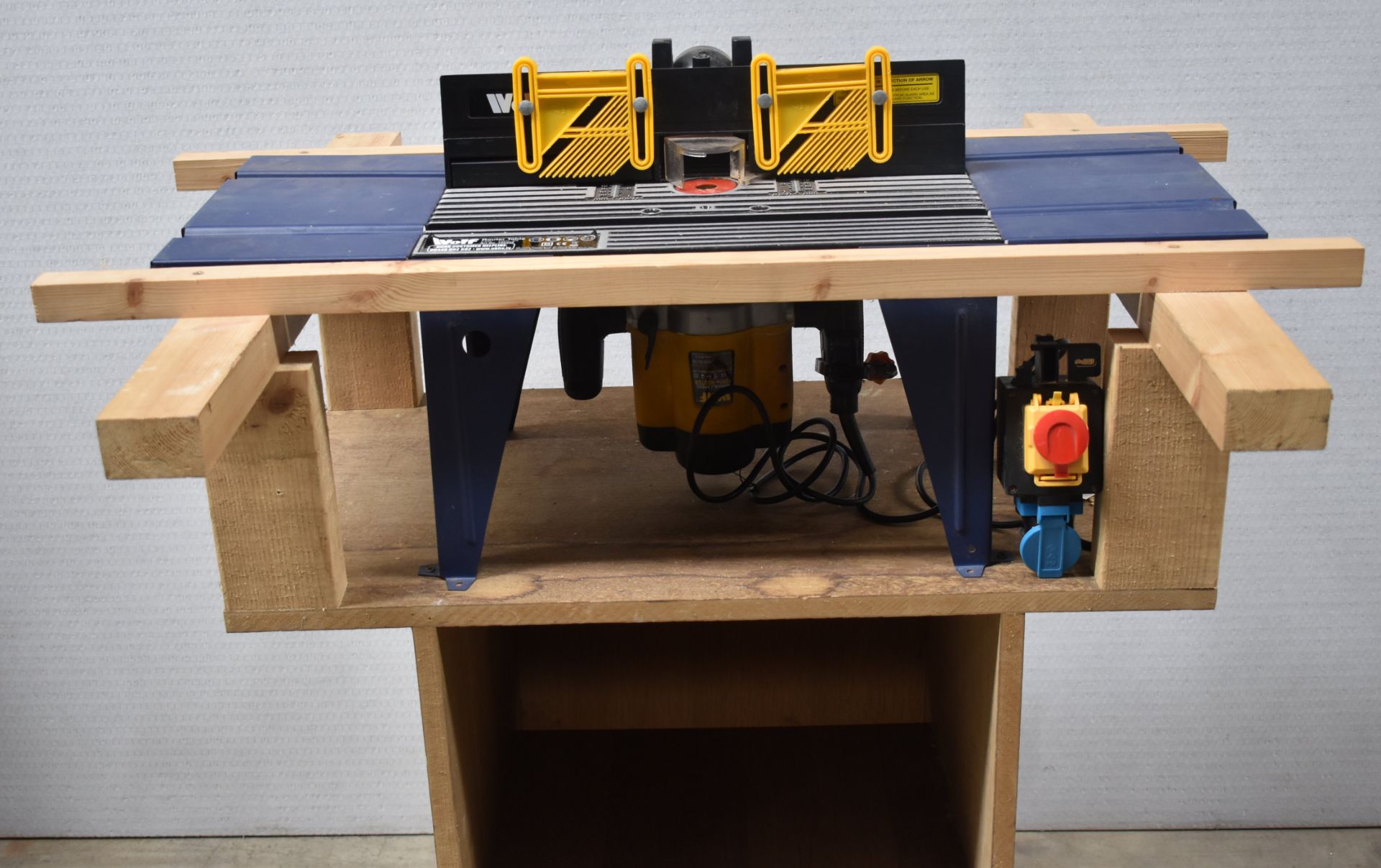 Wolf Router Table and 1200W Wolf Router on Handmade Wooden Workbench - 100(w) x 82(d) x 99(h) cm - - Image 6 of 19