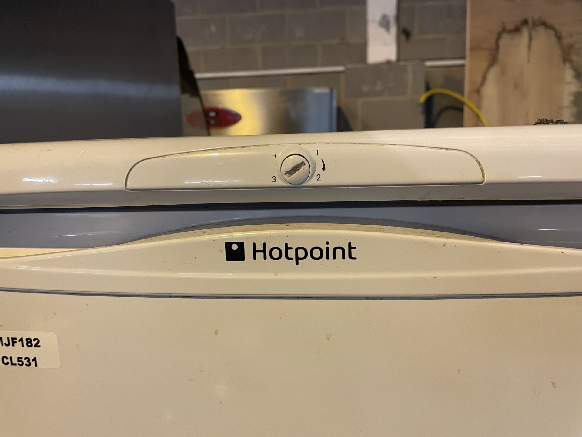 1 x Hotpoint MC05 Undercounter Refridgerator - Image 2 of 5