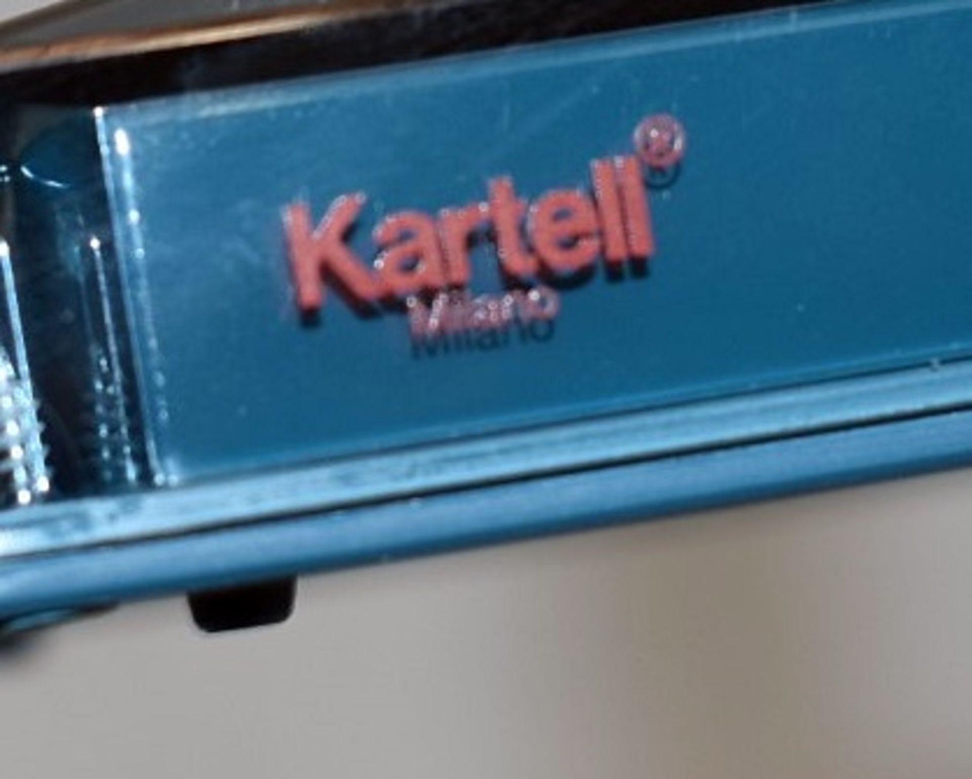1 x KARTELL 'Big Battery' Designer Table Lamp  - Original Price £200.00 - Unused Boxed Stock - Image 9 of 12