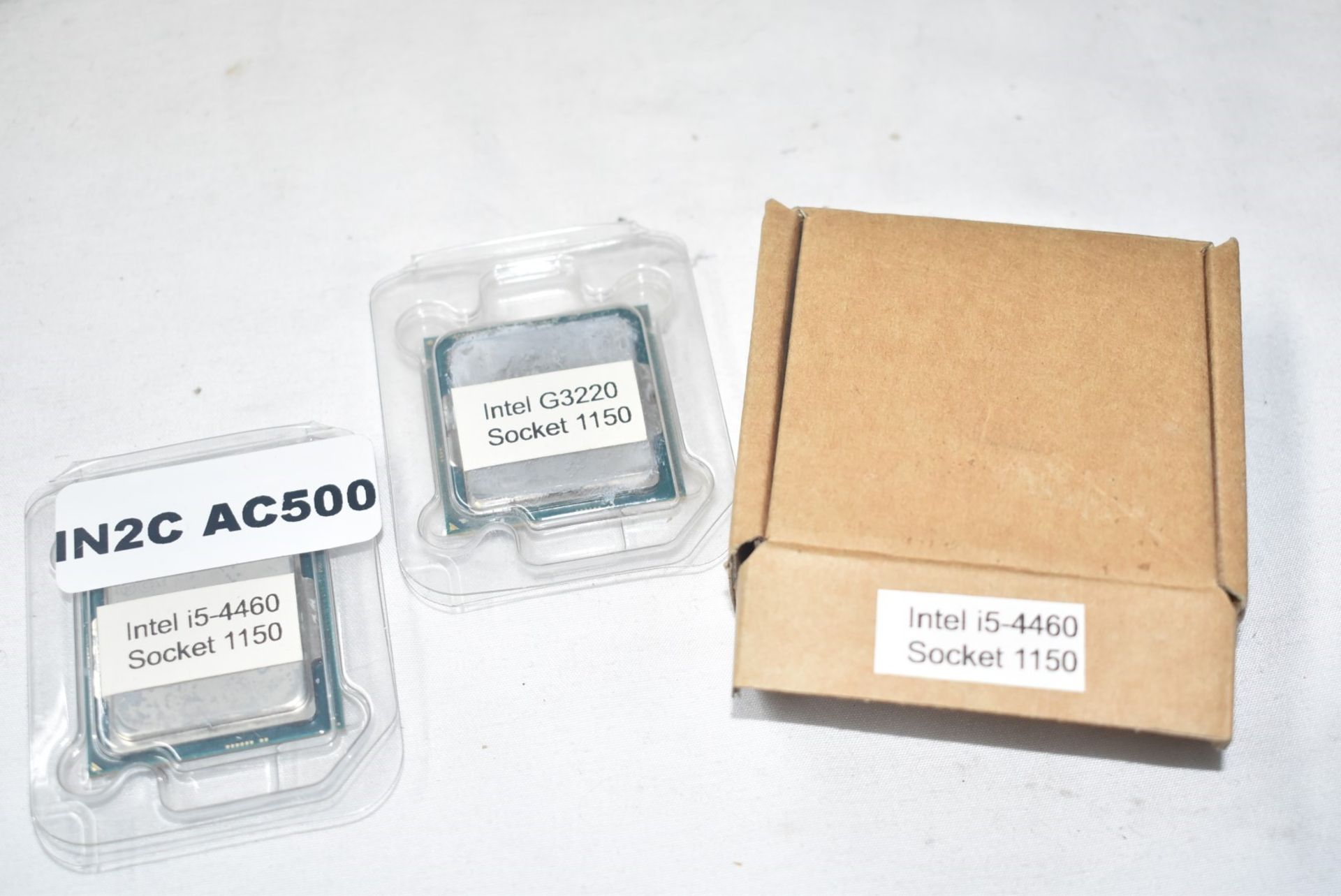 4 x Intel Socket LA1150 Desktop PC Processors - Includes 1 x I5-4460, 2 x G3220 and 1 x I5-4460 - Bild 2 aus 3