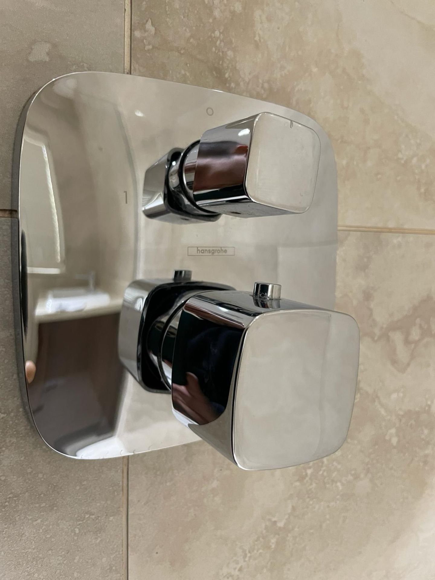 1 x Premium Shower and Enclosure + hansgrohe Controls and Thermostat - Ref: PAN251 / Bed2bth - CL896 - Image 8 of 15