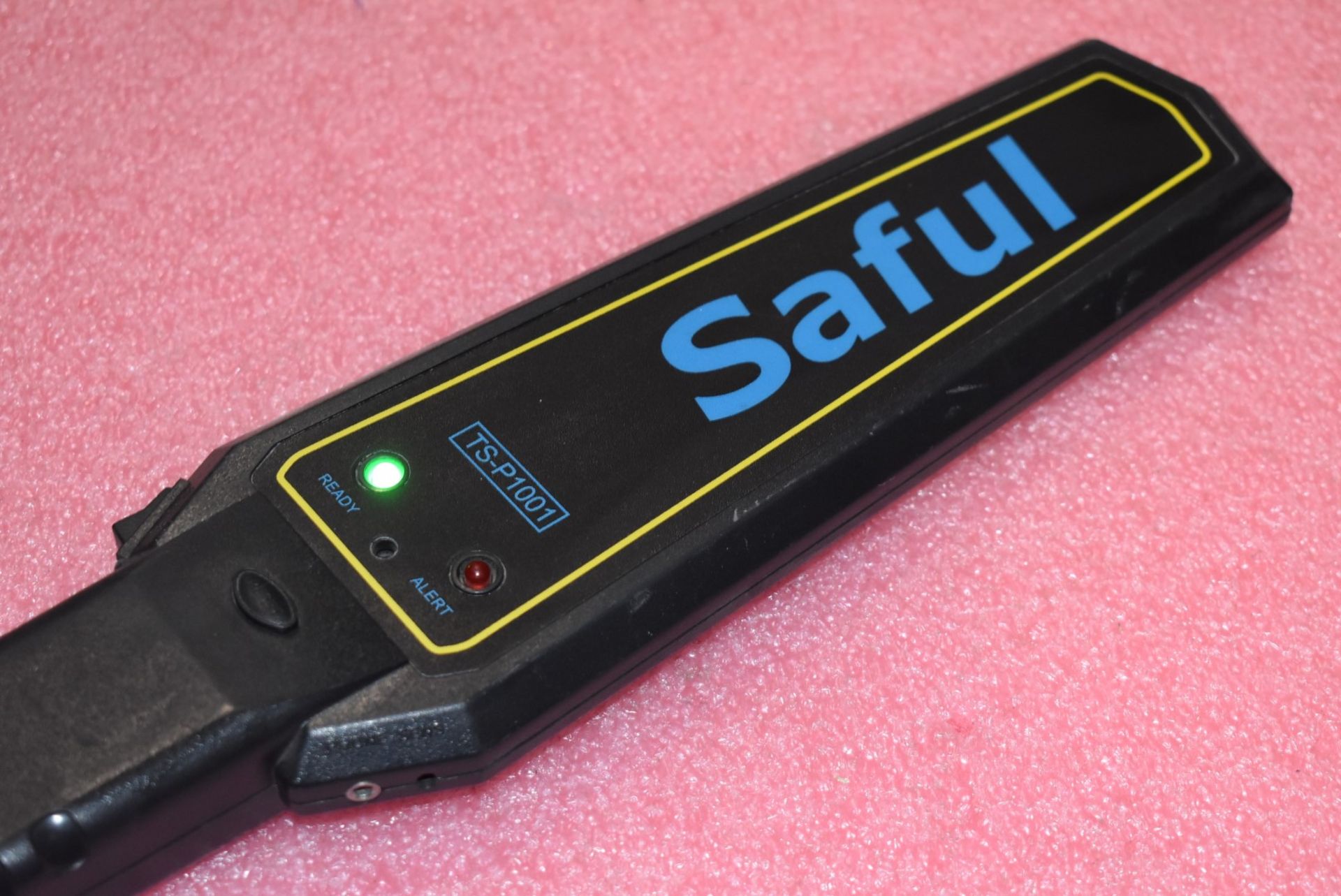 1 x Saful TS-P1001 Handheld Metal Detector - Image 3 of 5