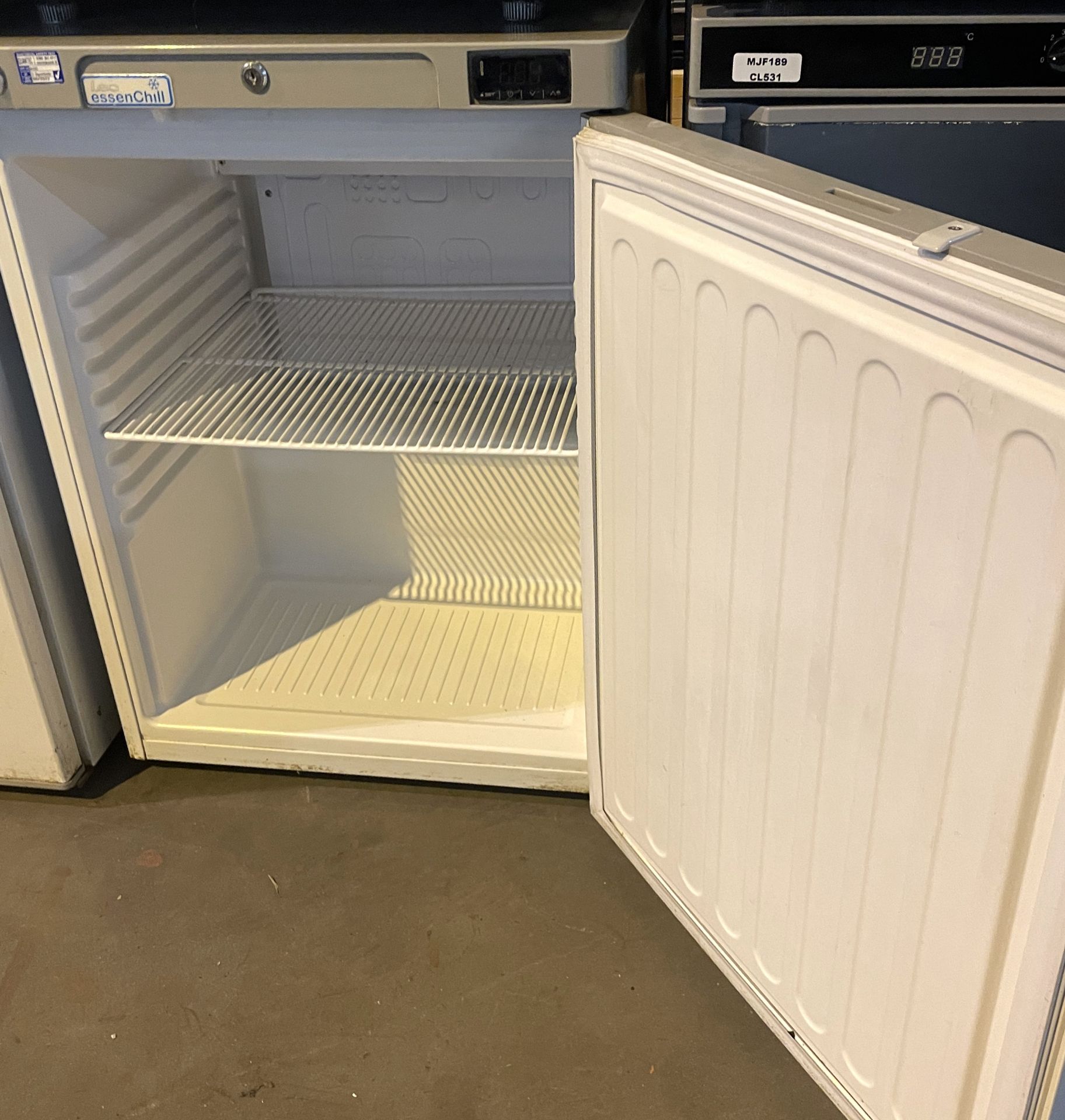 1 x LEC EssenChill Undercounter Commercial Refrigerator - Model BFS200W - Dimensions: H84 x W60 x D6 - Image 3 of 3