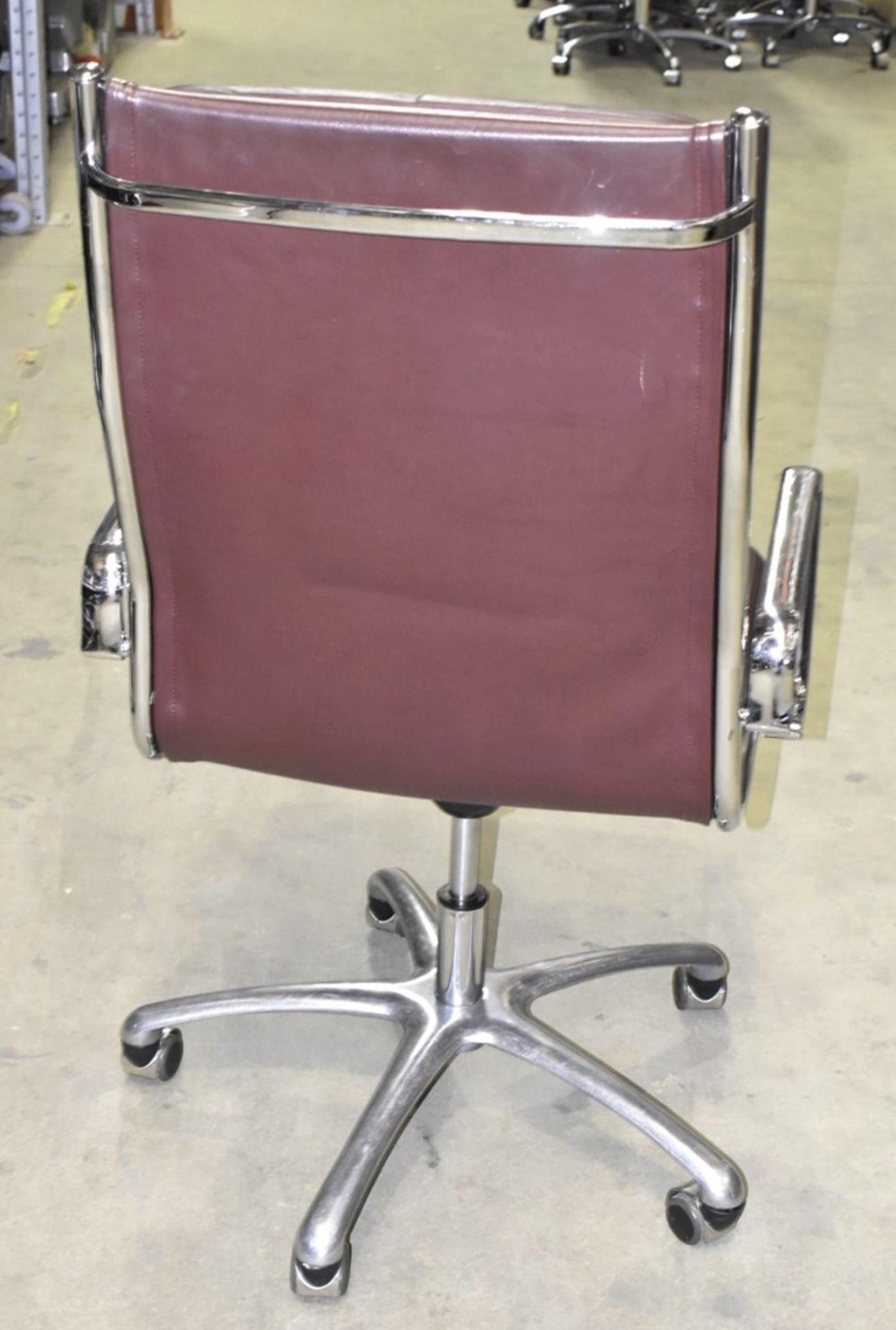 1 x LUXY Leather Upholstered Soft Pad Office Swivel Chair, Dark Brown - RRP £1,600 - Image 2 of 6