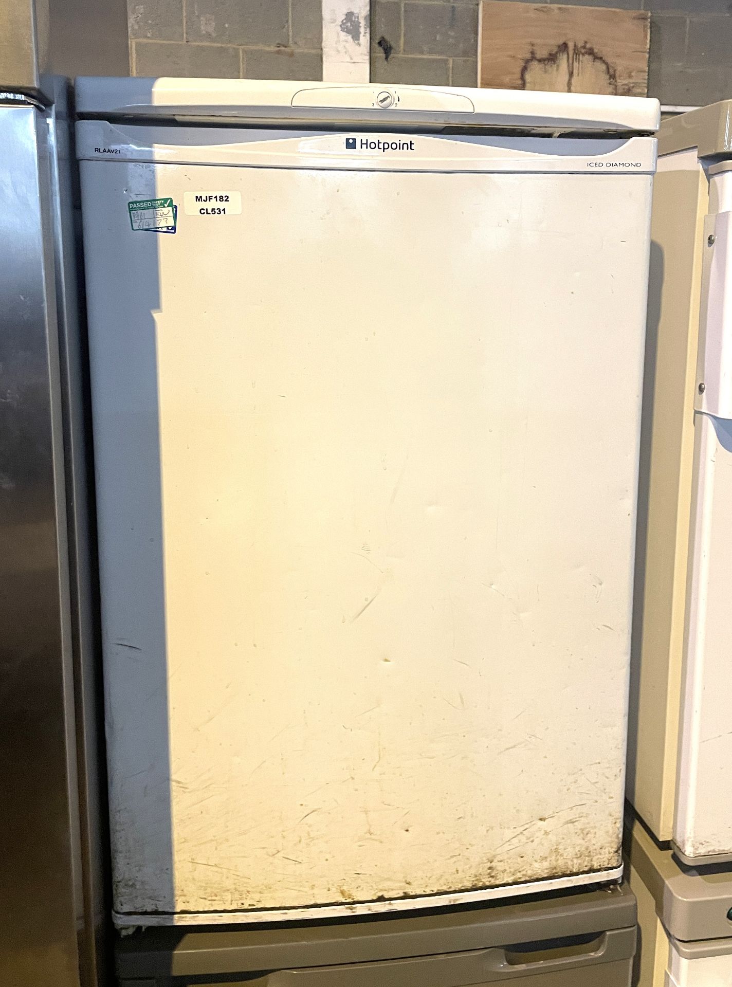 1 x Hotpoint MC05 Undercounter Refridgerator