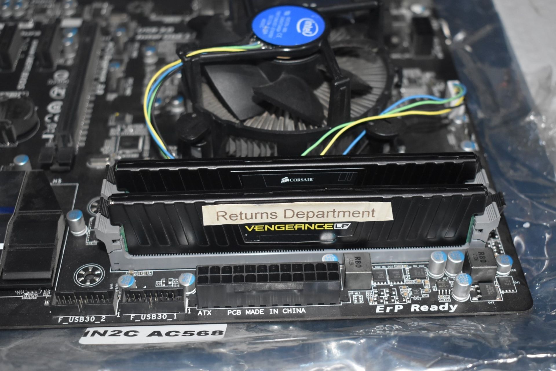 1 x Gigabyte GA-Z87-D3HP Motherboard With an Intel i5-4670k Processor and 4gb Ram - Image 3 of 4