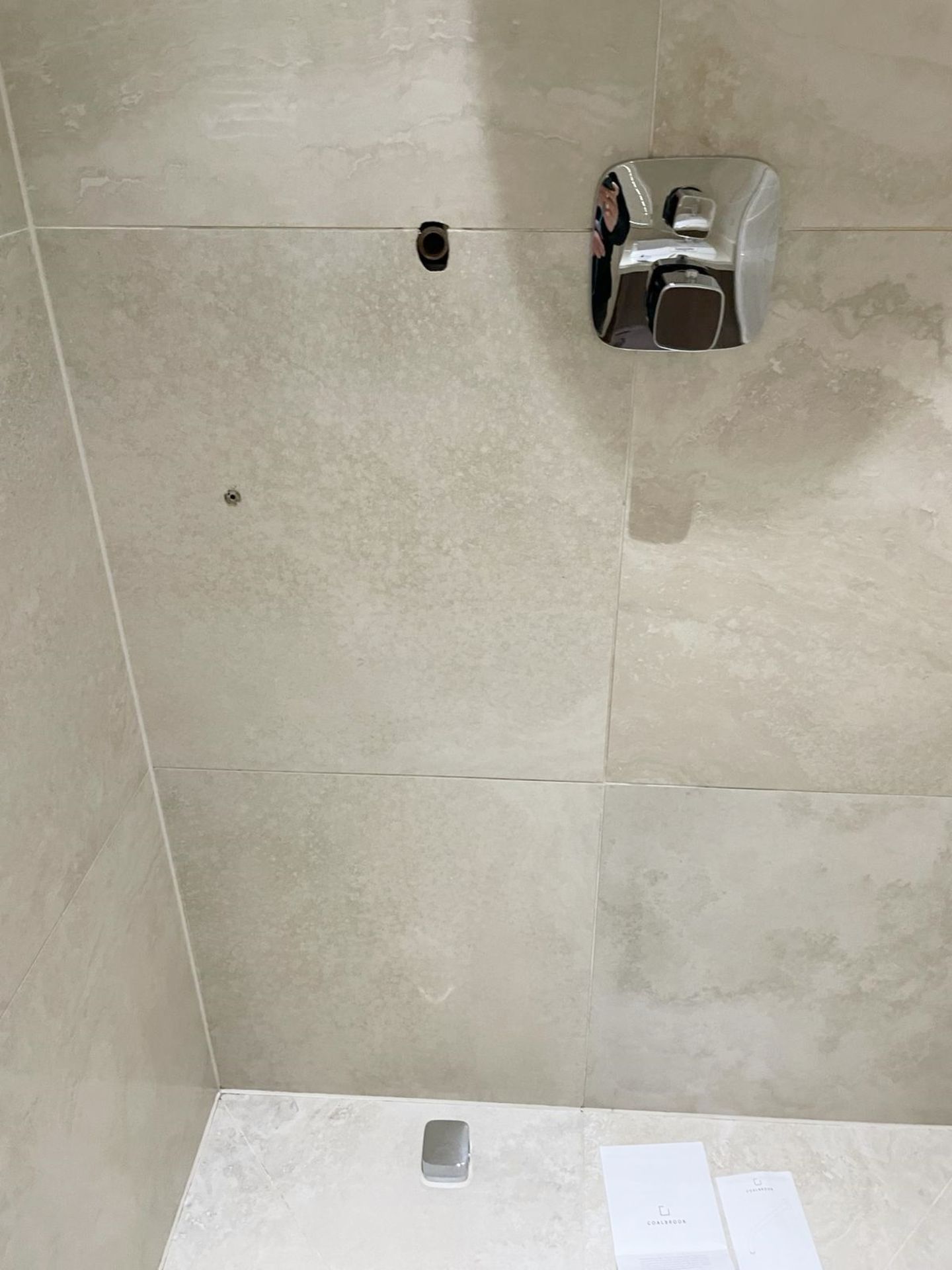 1 x Premium Shower and Enclosure + hansgrohe Controls and Thermostat - Ref: PAN251 / Bed2bth - CL896 - Image 15 of 15