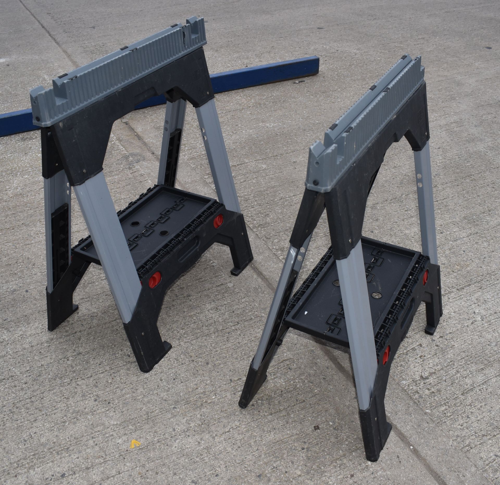 2 x STANLEY Fatmax Telescopic Saw Horses - 68(W) x 39(D) x 82(H) cms - RRP £172 - Ref: K236 - CL905 - Image 3 of 13
