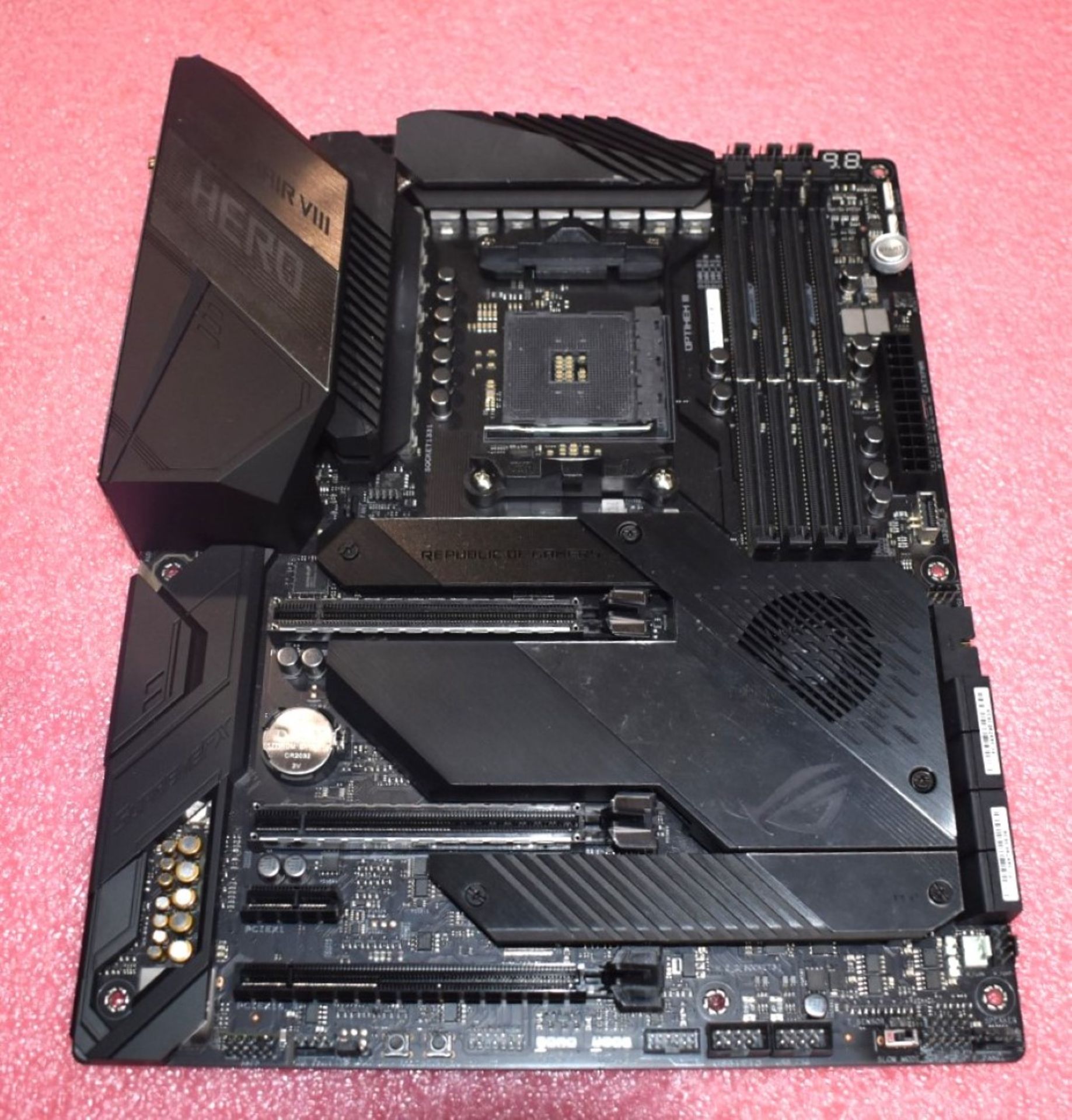 1 x Asus ROG Crosshair VIII Hero (Wi-Fi) Gaming Motherboard - Boxed With Accessories - Image 2 of 10