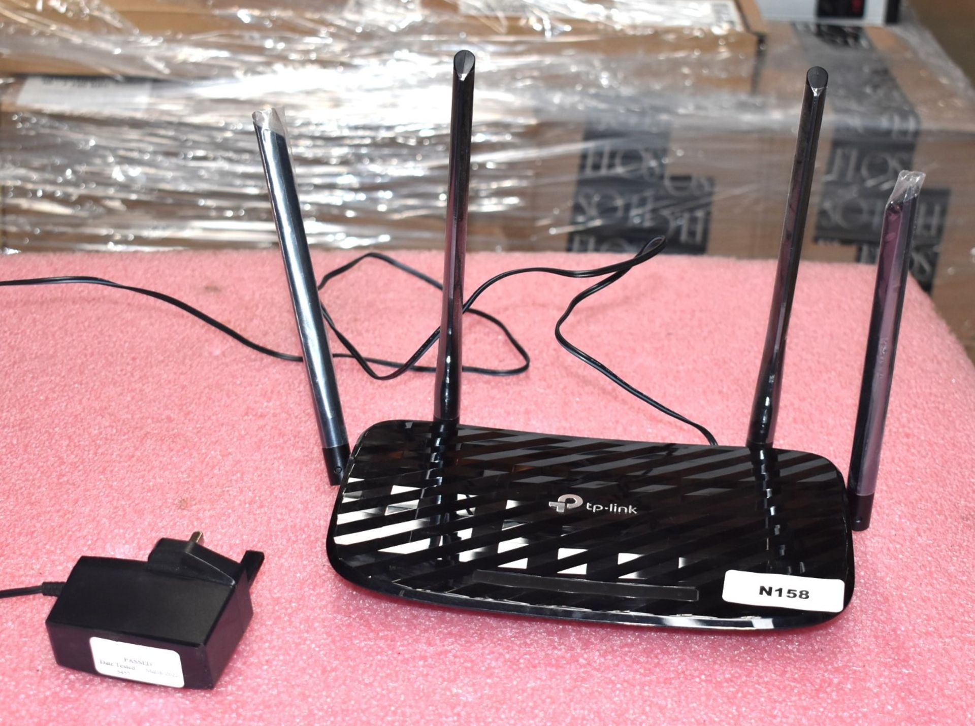 1 x TP Link AC1200 Wireless MU-MIMO Gigabit Router - Model Acher C6 - Includes Power Adaptor