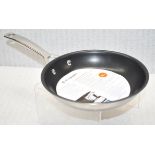 1 x LE CREUSET 3-Ply Stainless Steel Non-Stick Omelette Pan (20cm) - Original Price £115.00 - Unused