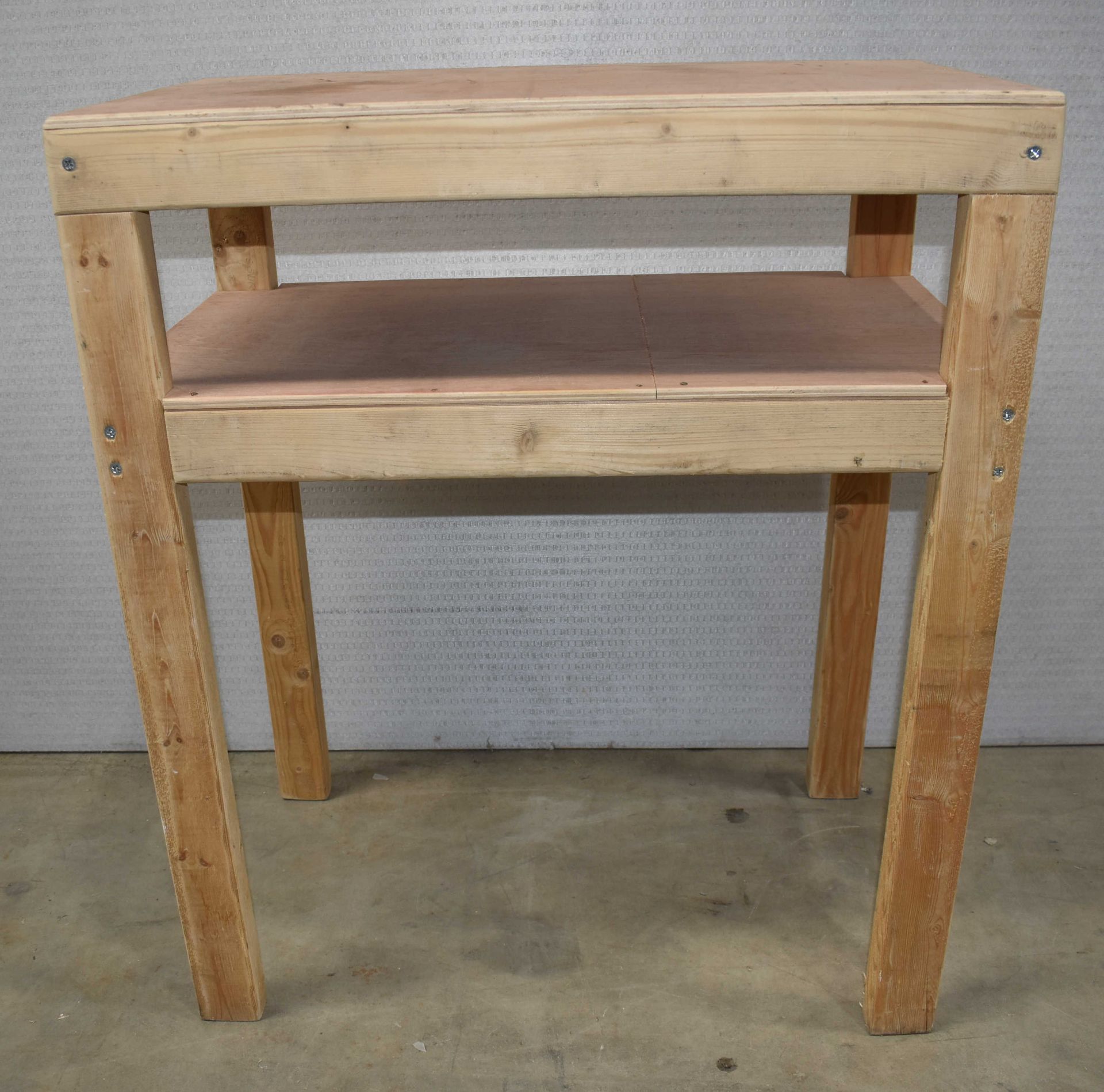 1 x Small Wooden Workbench - 75(w) x 42(d) x 89(h) cm - Ref: K286 - CL905 - Location: Altrincham - Image 9 of 10