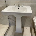 1 x Traditional Style Ceramic Sink and Pedestal - Ref: FBD/R-LNG - CL896 - NO VAT ON THE HAMMER -