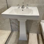 1 x Traditional Style Ceramic Sink and Pedestal - Ref: FBD/R-LNG - CL896 - NO VAT ON THE HAMMER -