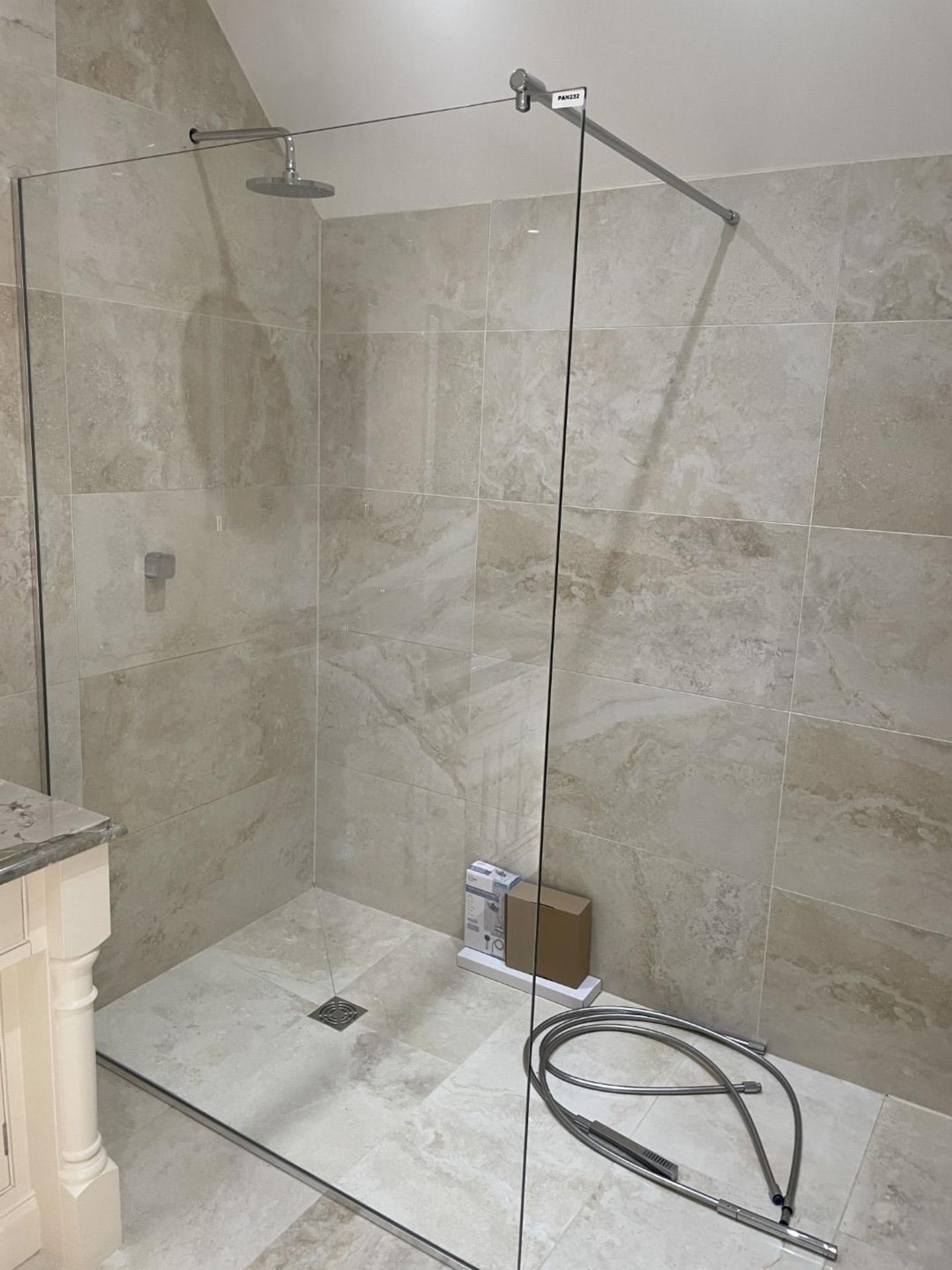 1 x Premium Shower and Enclosure + Hansgrove Controls and Thermostat - Ref: PAN232 - CL896 - NO - Image 5 of 21