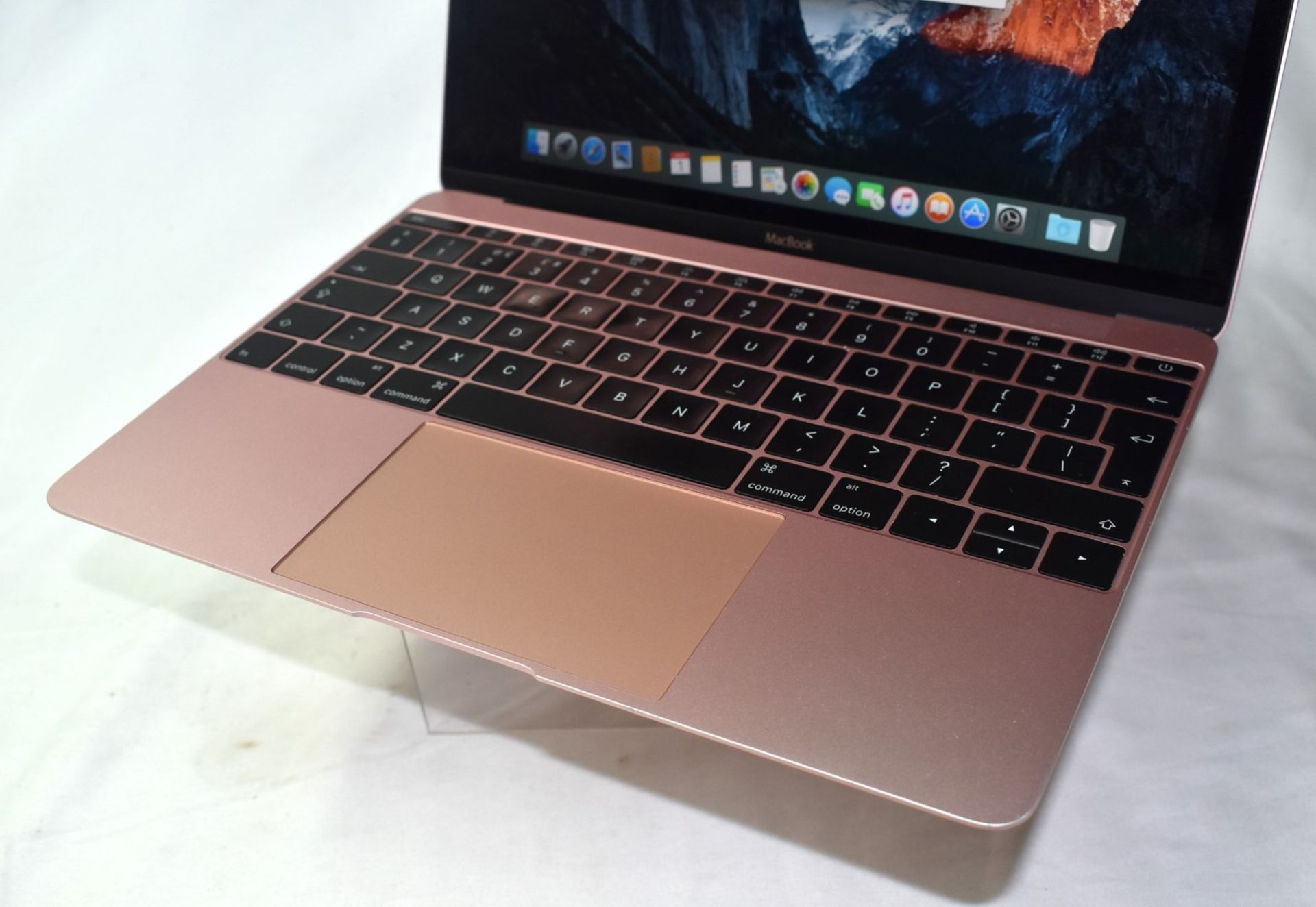 1 x 2016 12 Inch Apple MacBook Featuring an Intel M3 Processor, 8GB Ram and a 250GB SSD - Image 9 of 19