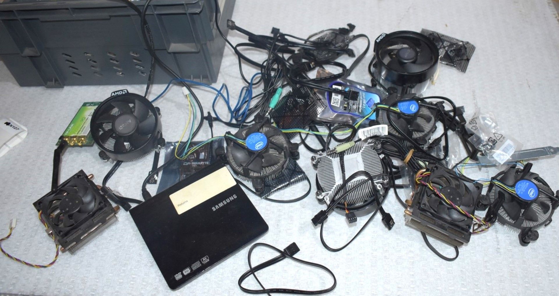 1 x Assorted Job Lot of Various Computer Accessories - Image 3 of 14