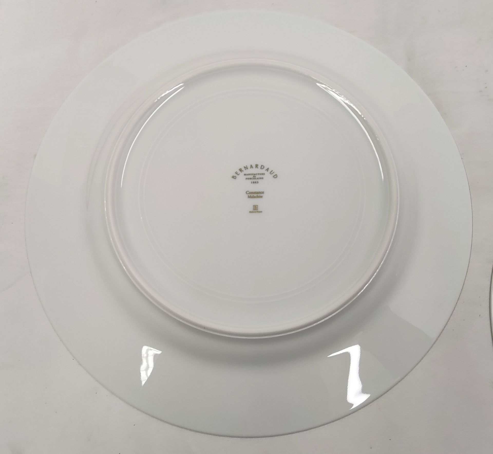 1 x BERNARDAUD Constance Malachite Service Plate X 2 - Boxed - Original RRP £358.00 - Image 12 of 20